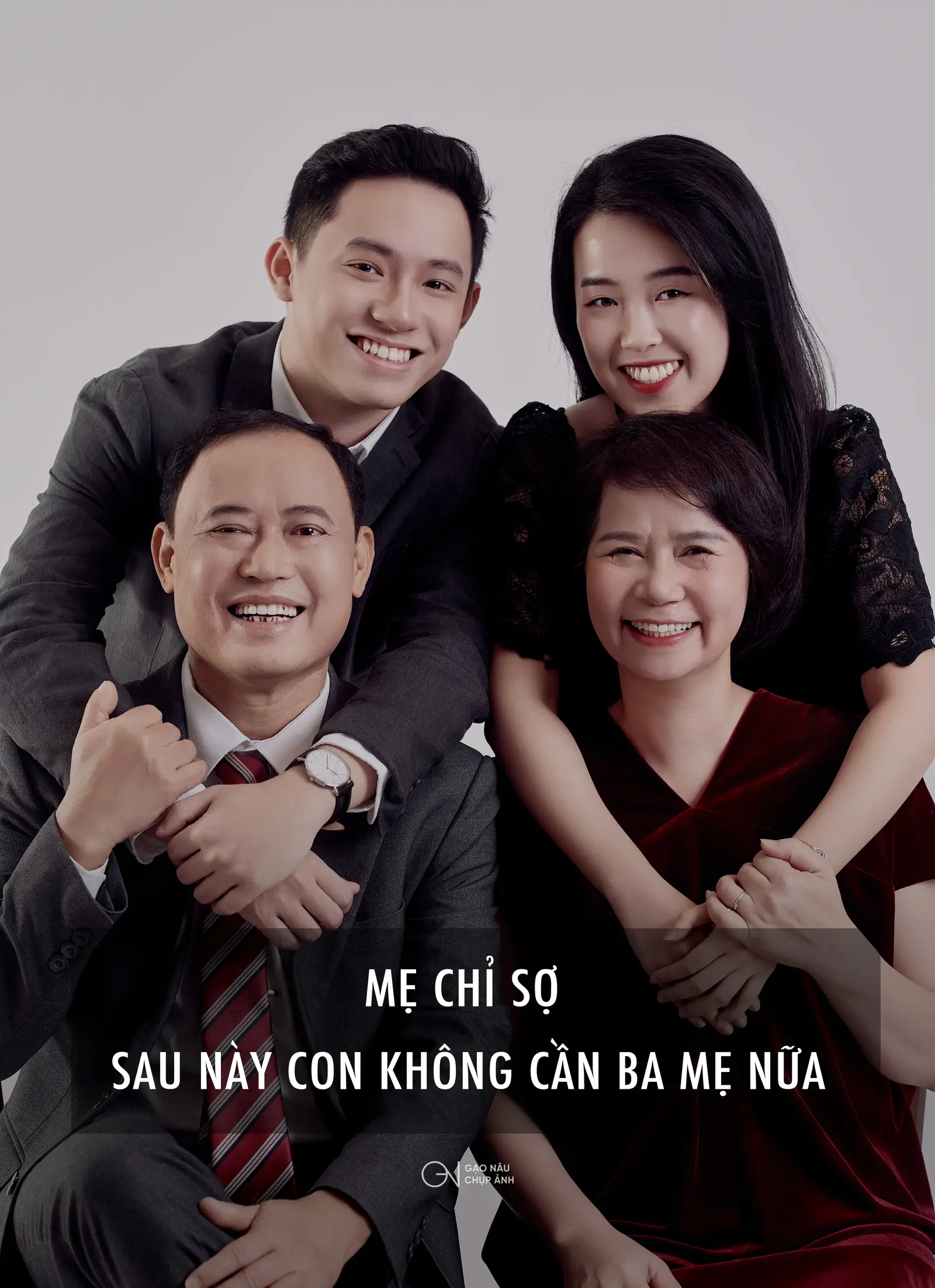 Mẹ chỉ sợ sau này con không cần bà mẹ nữa