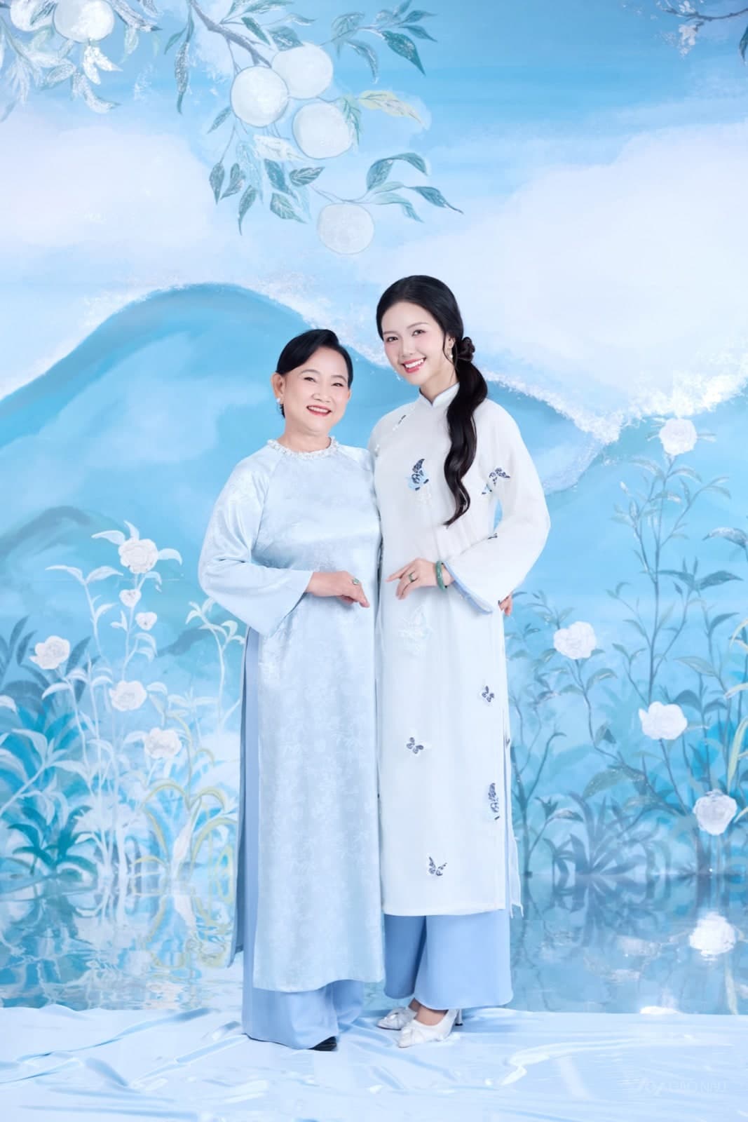 Gia Đình Tết Lụa Là — Gia đình (góc 13)