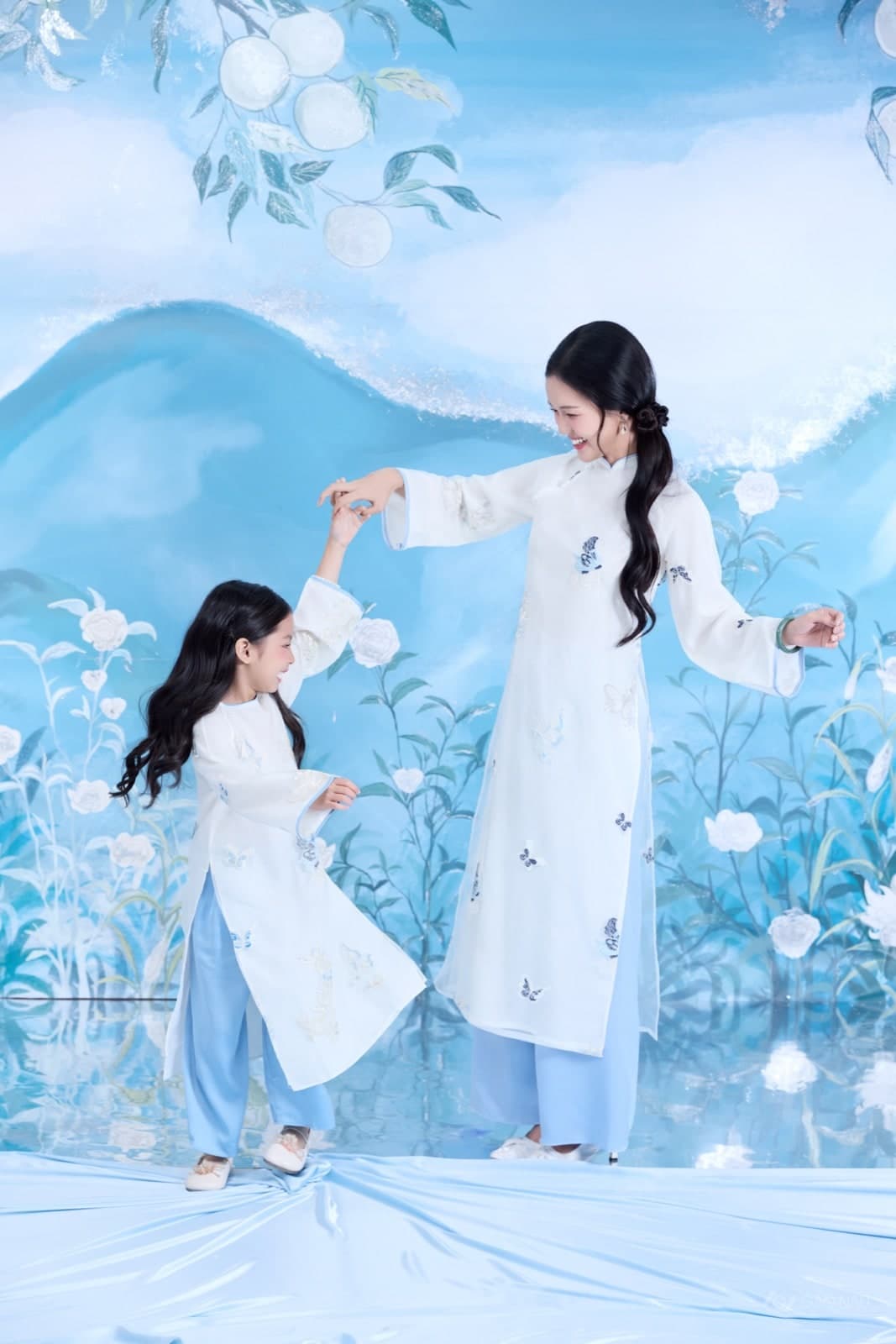 Gia Đình Tết Lụa Là — Gia đình (góc 19)