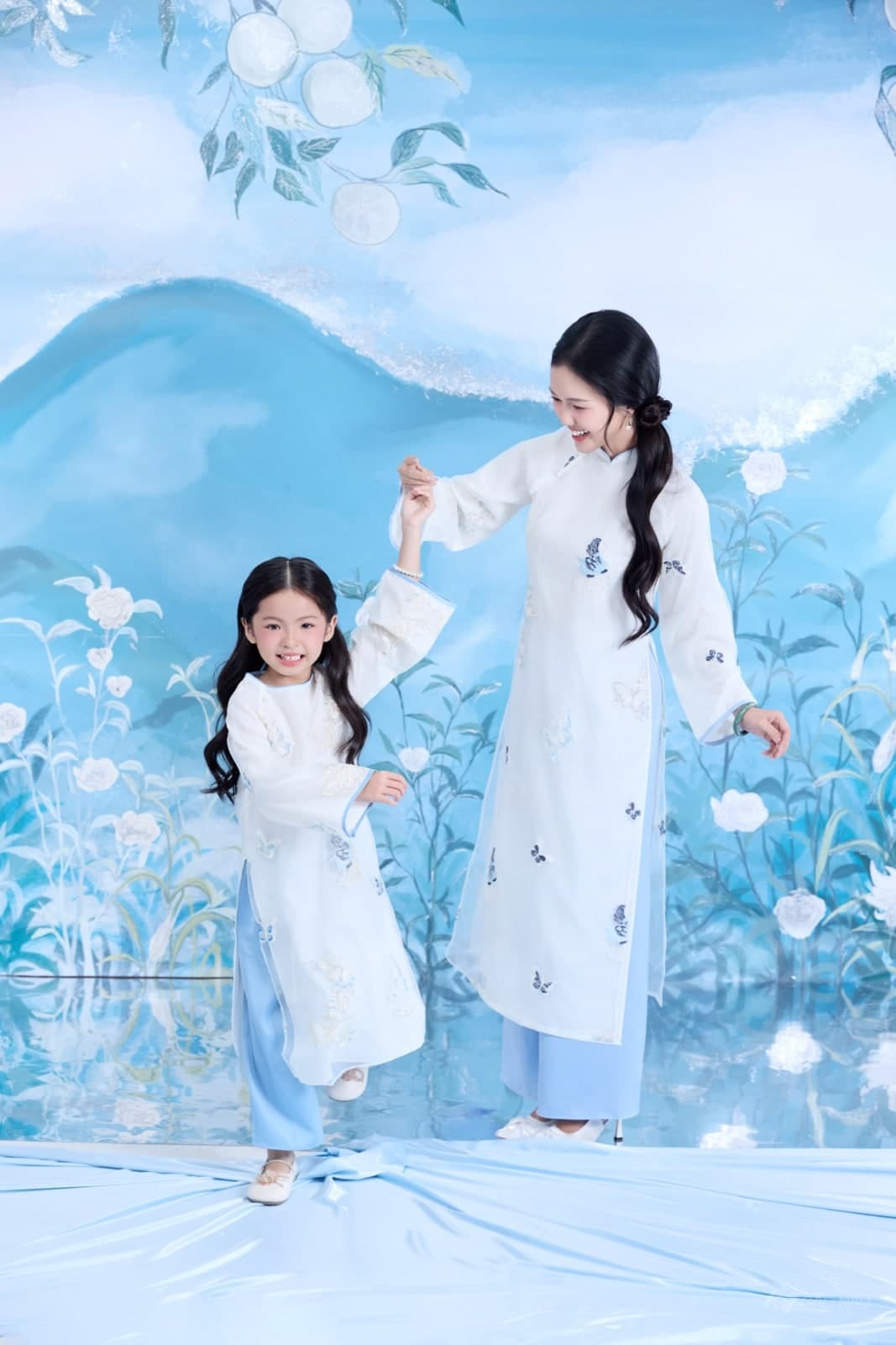 Gia Đình Tết Lụa Là — Gia đình (góc 20)