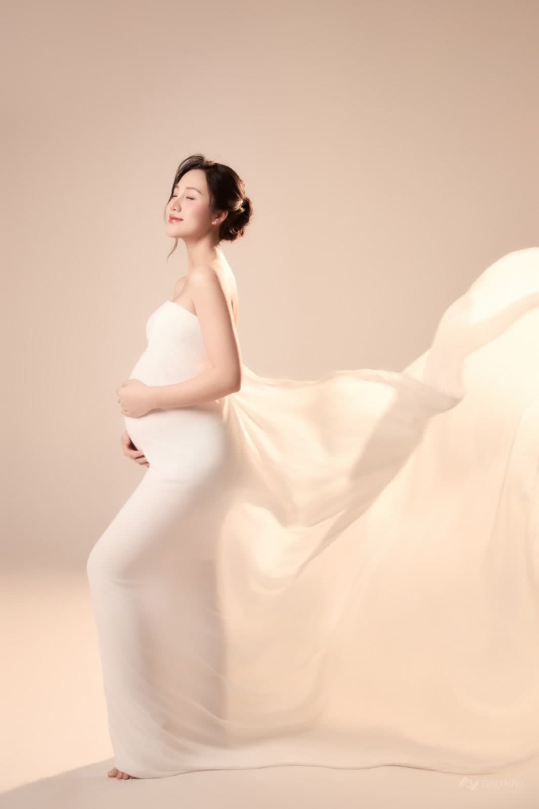 Bầu Voan — Mẹ và con (góc 6)