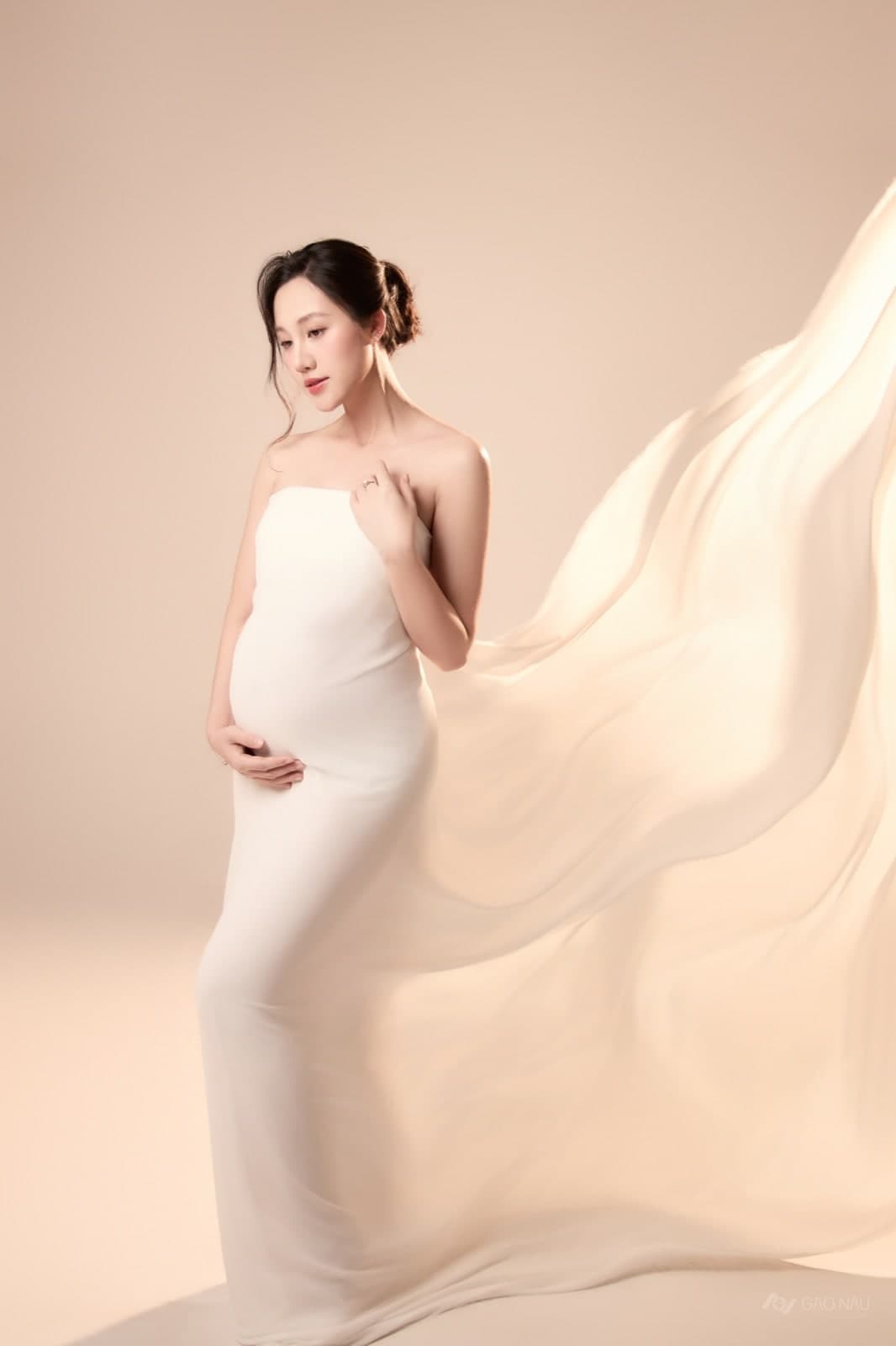 Bầu Voan — Mẹ và con (góc 7)
