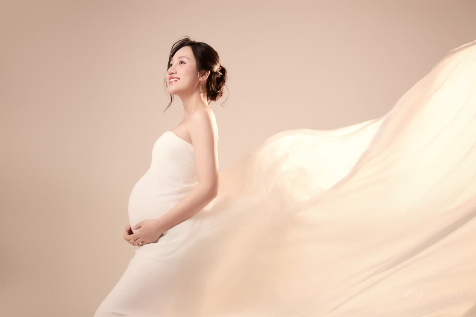 Bầu Voan — Mẹ và con (góc 26)