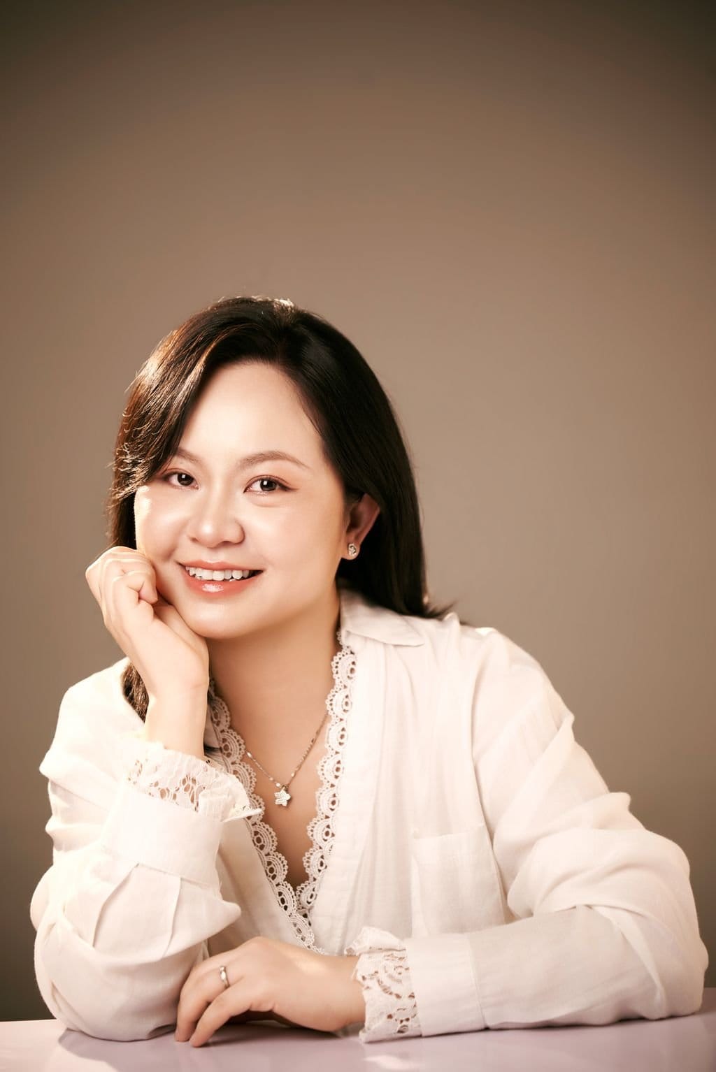 Sen Hồng, Mùa Mới — khung hình 7