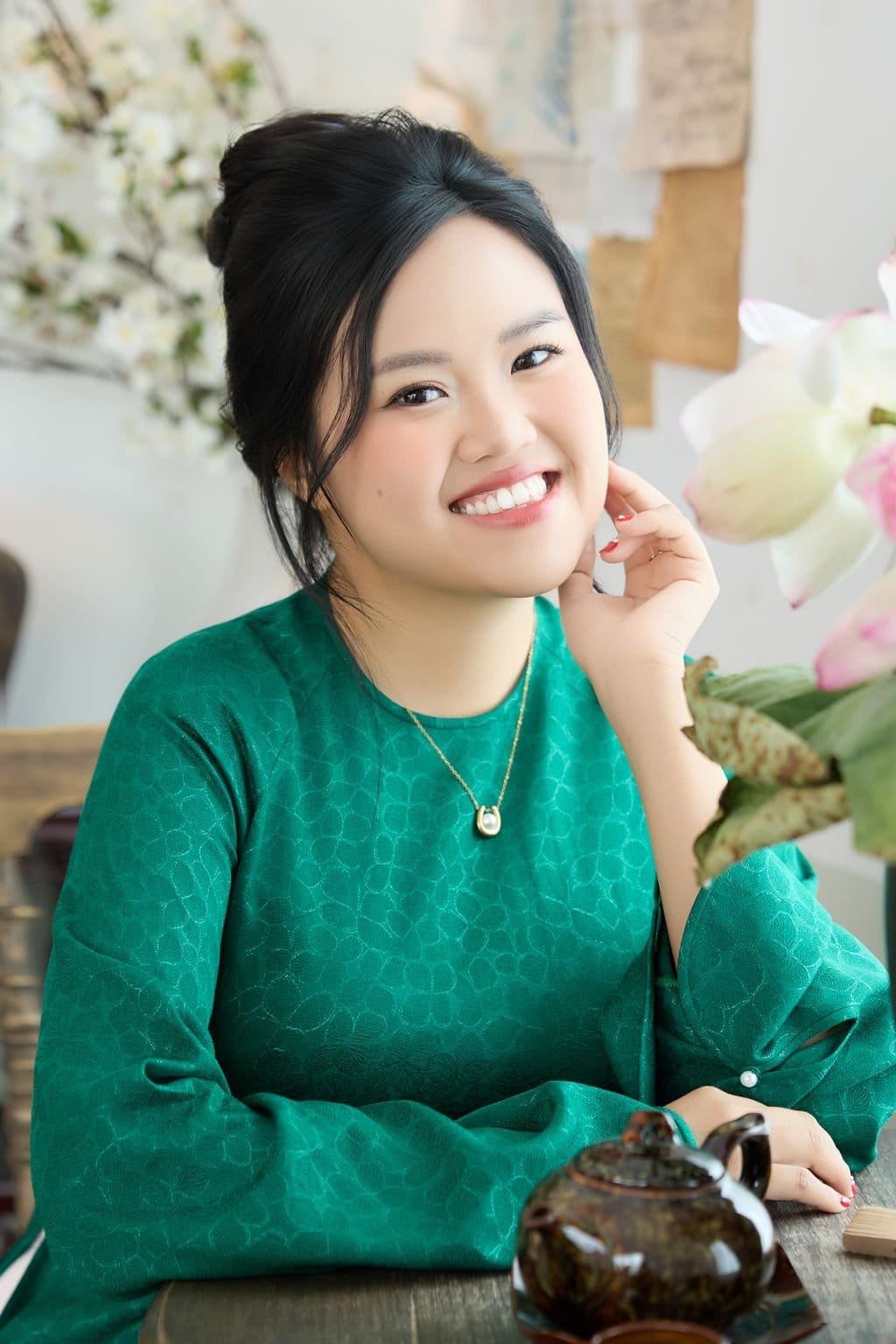 Chiếc áo dài của lần trở lại — khung hình 1