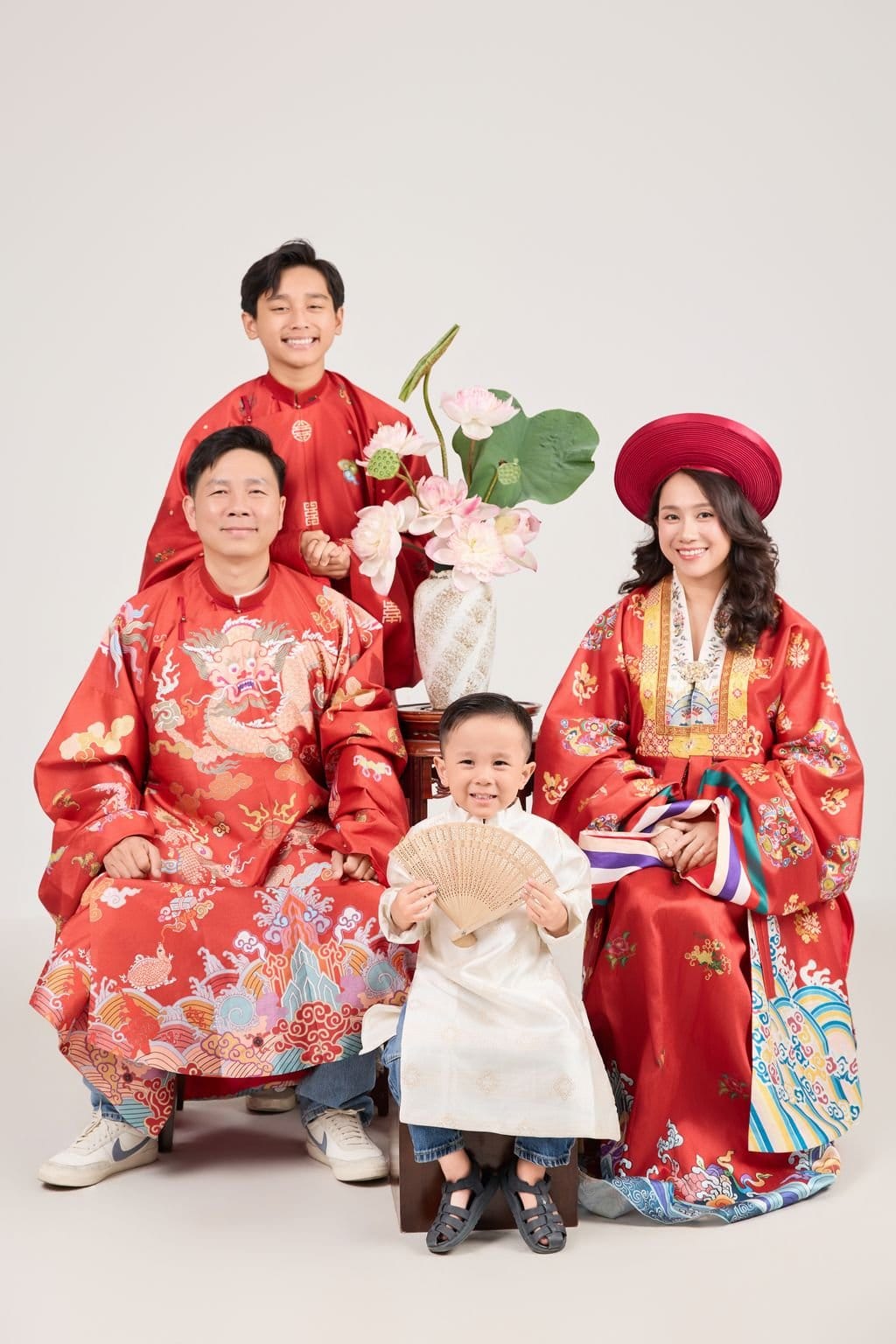 Một lần về là một lần gom đủ — khung hình 5