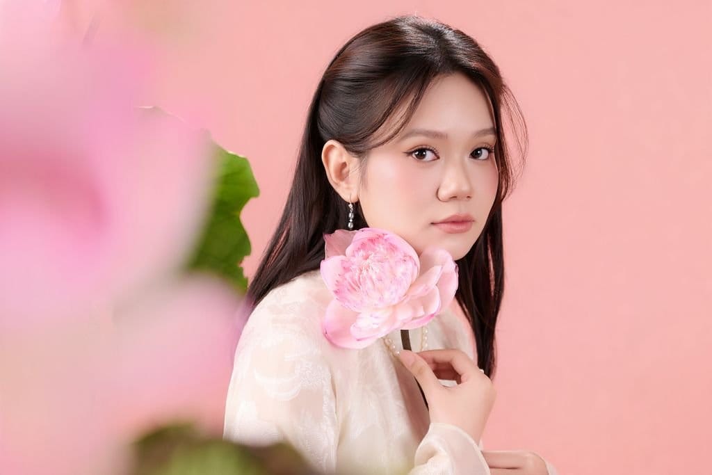 Sợi Ngọc Qua Nhiều Tuổi Đời — khung hình 2
