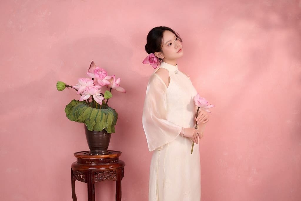 Sợi Ngọc Qua Nhiều Tuổi Đời — khung hình 5