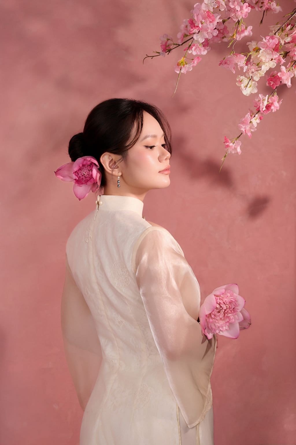 Sợi Ngọc Qua Nhiều Tuổi Đời — khung hình 7
