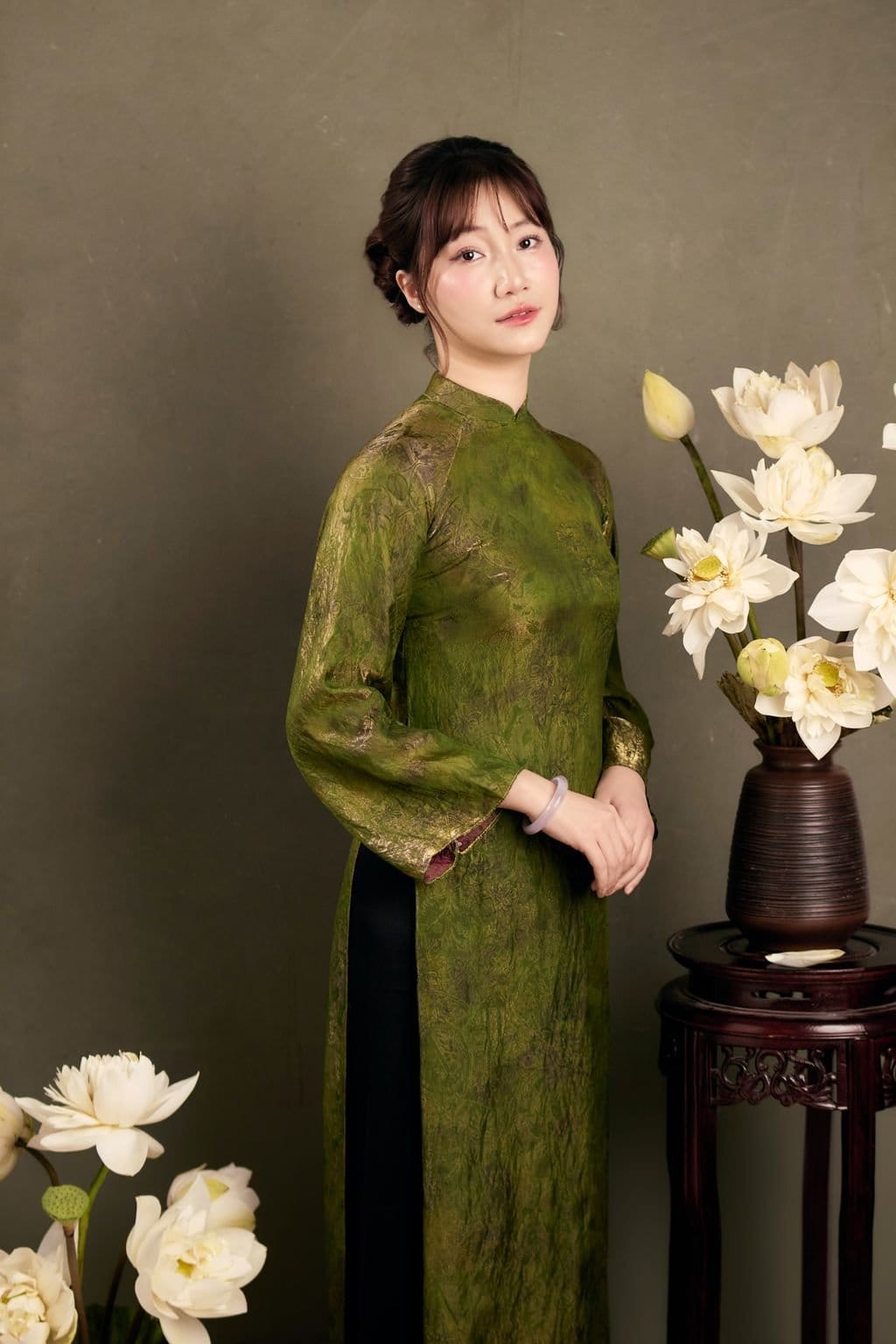 Dấu Tim Trên Cánh Tay — khung hình 2