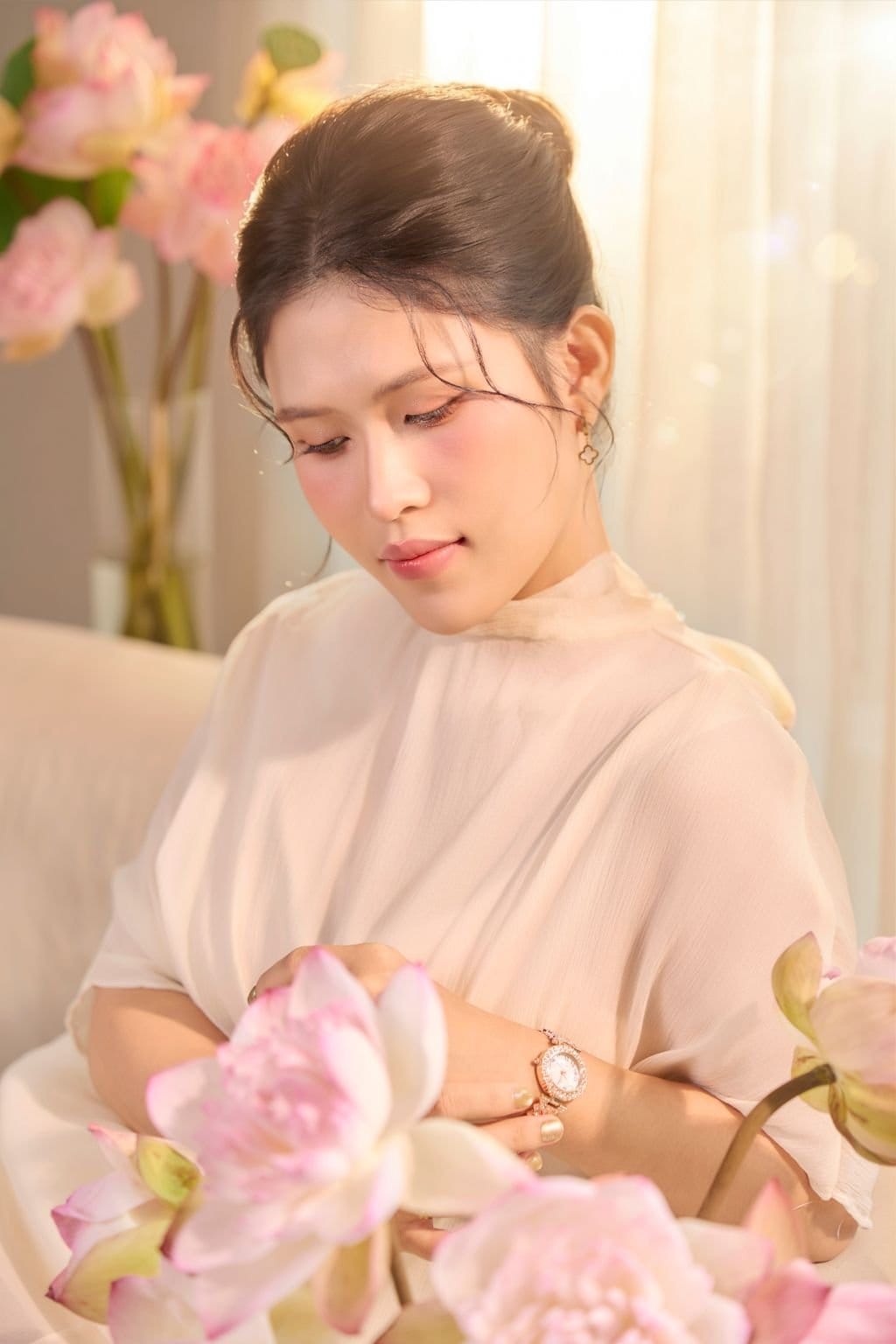 Tháng Bảy, Sen Vừa Nở — khung hình 5