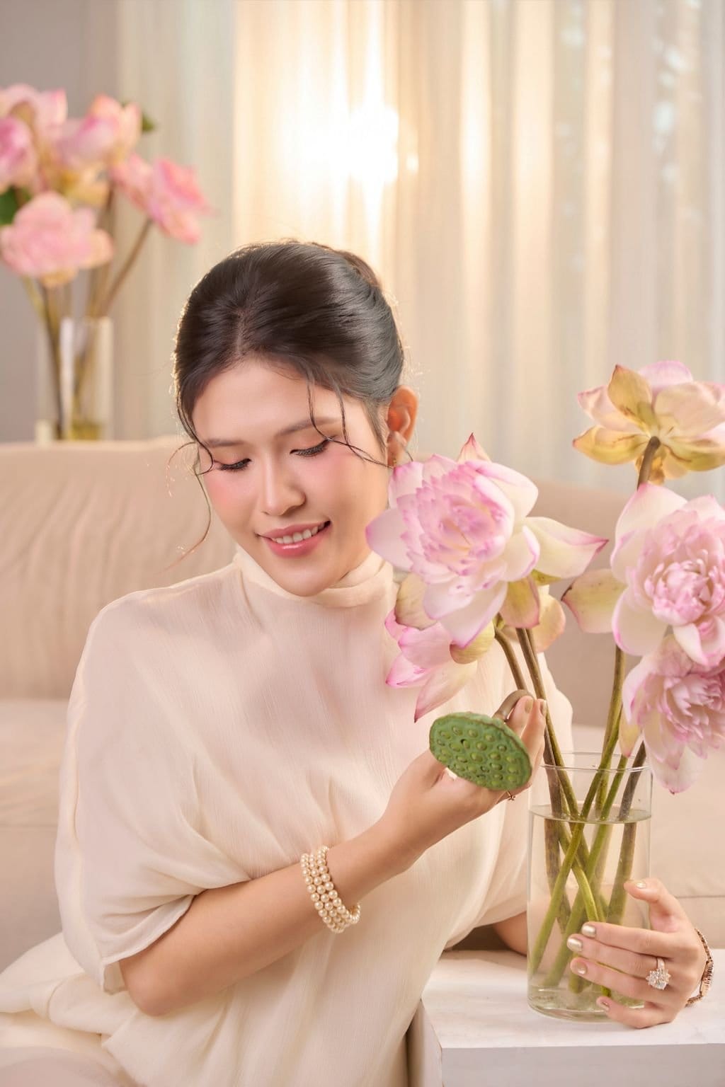 Tháng Bảy, Sen Vừa Nở — khung hình 7