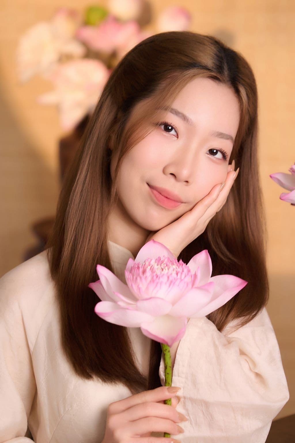 Khi nụ cười đổi dáng — khung hình 2