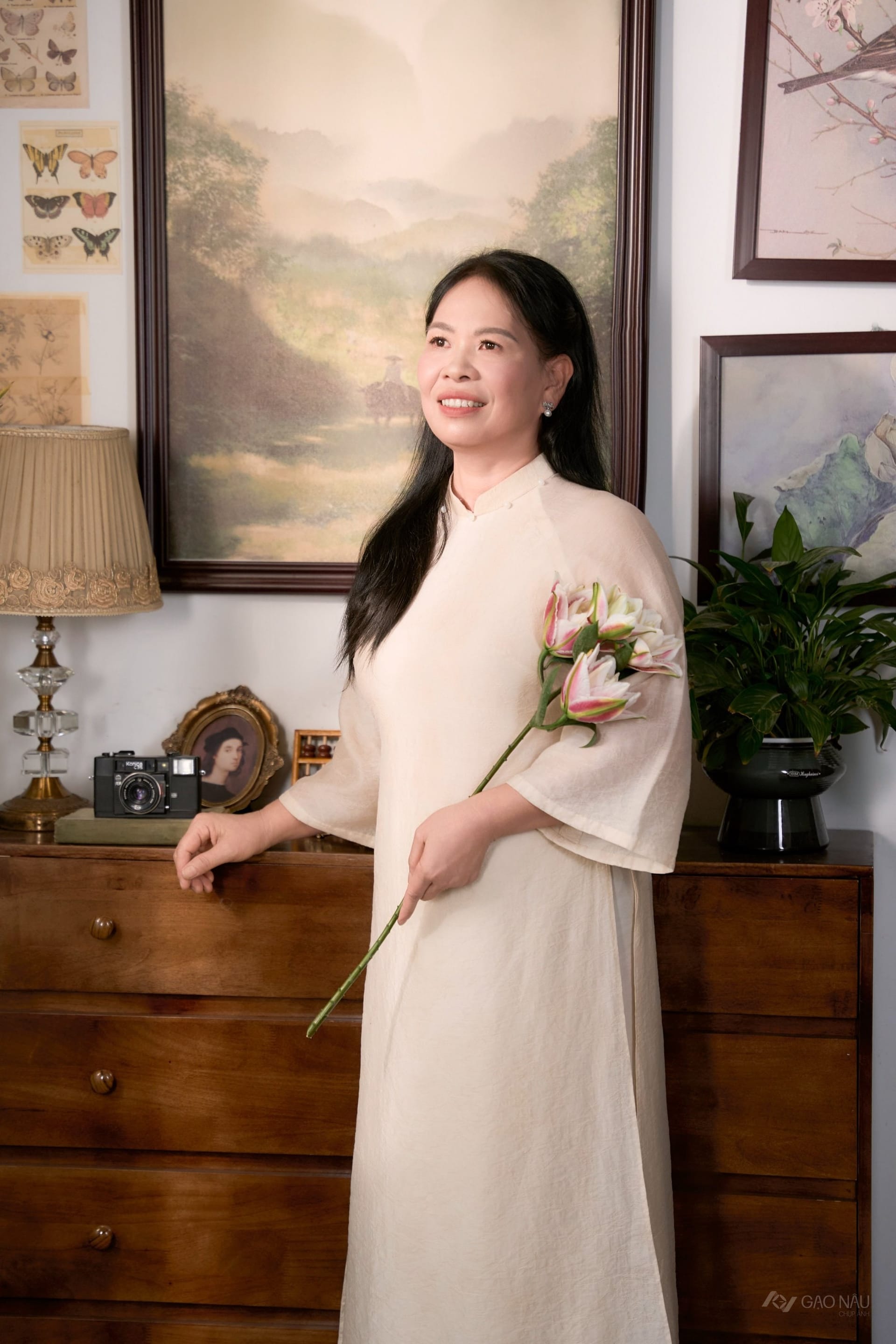 Tấm ảnh đầu tiên mẹ không bế ai — khung hình 5