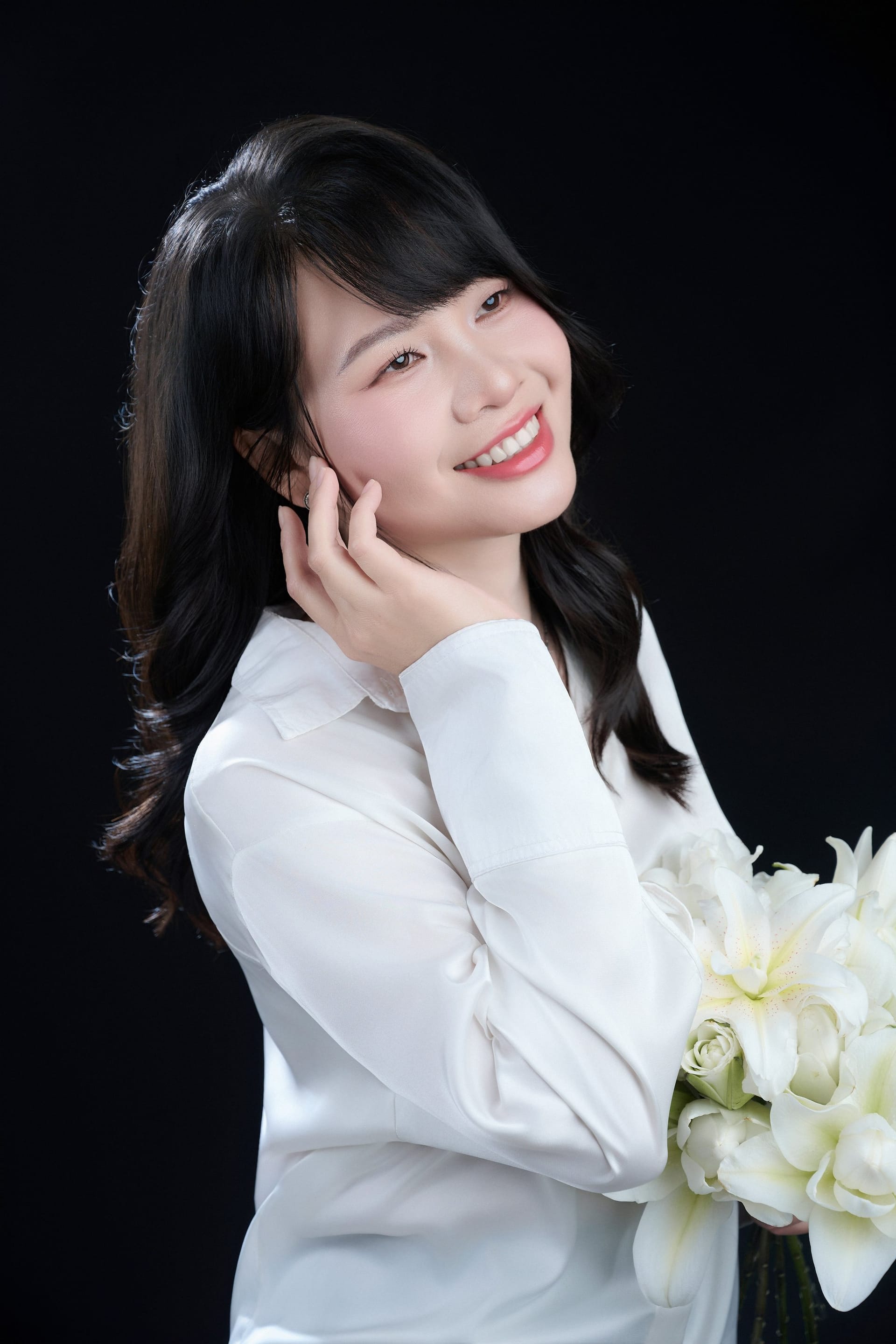 Một mùa loa kèn, một nỗi buồn đã cũ. — khung hình 2
