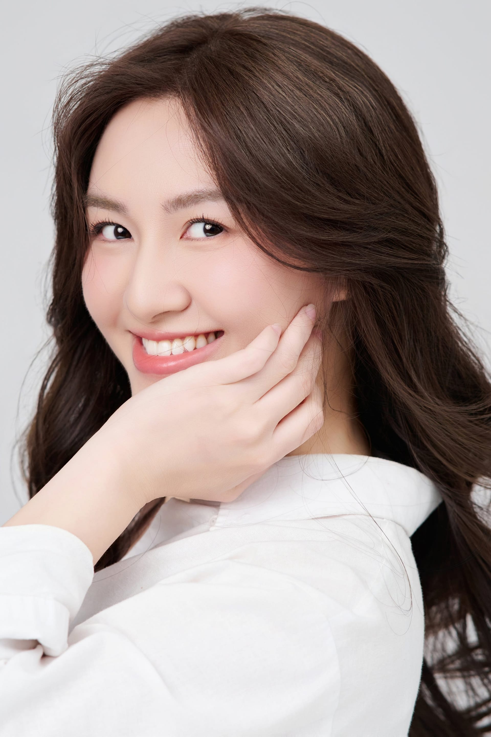 Bên kia một nụ cười nhỏ — khung hình 3