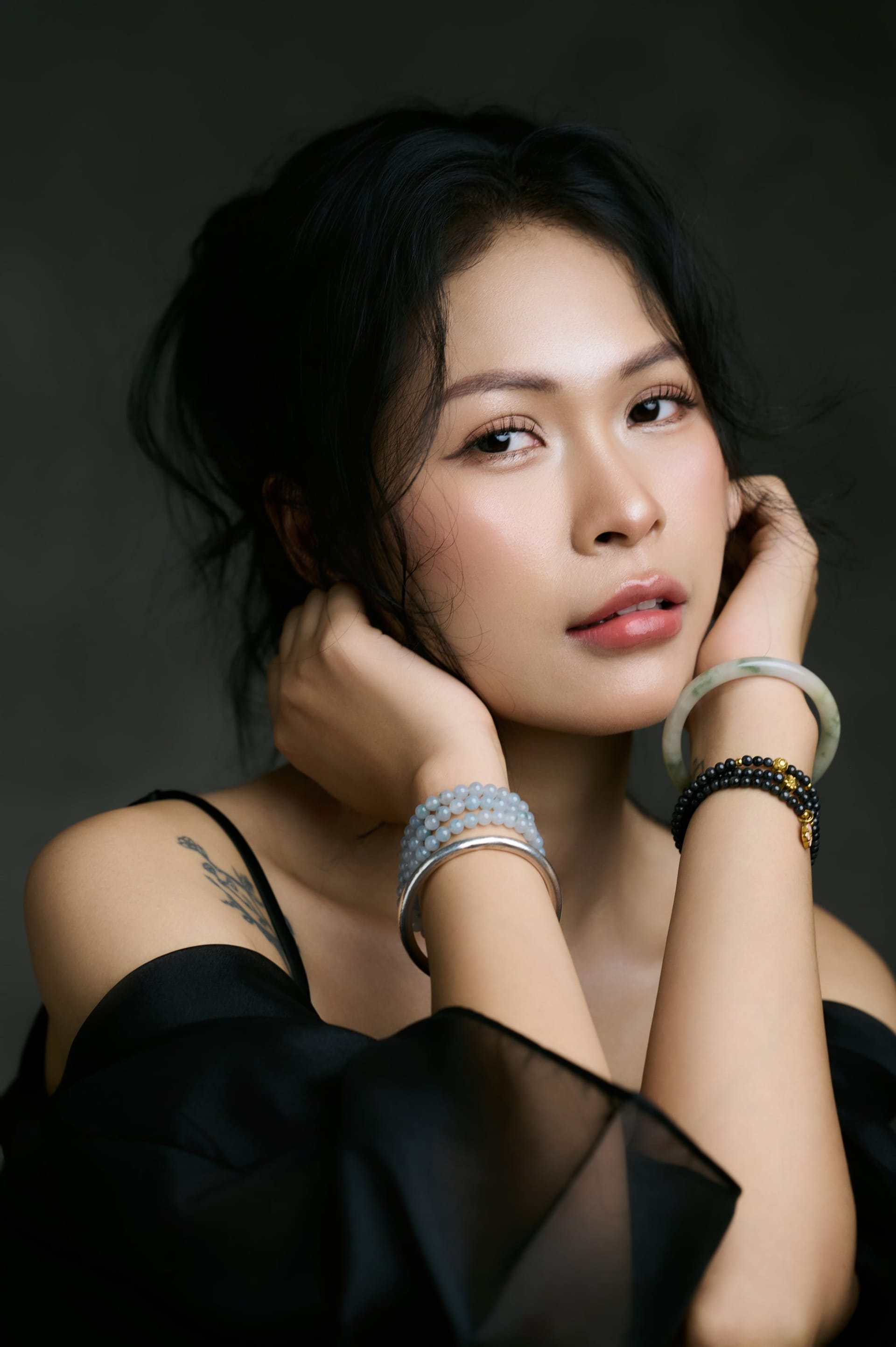 Chiếc ghế nhỏ trong lòng mình — khung hình 2