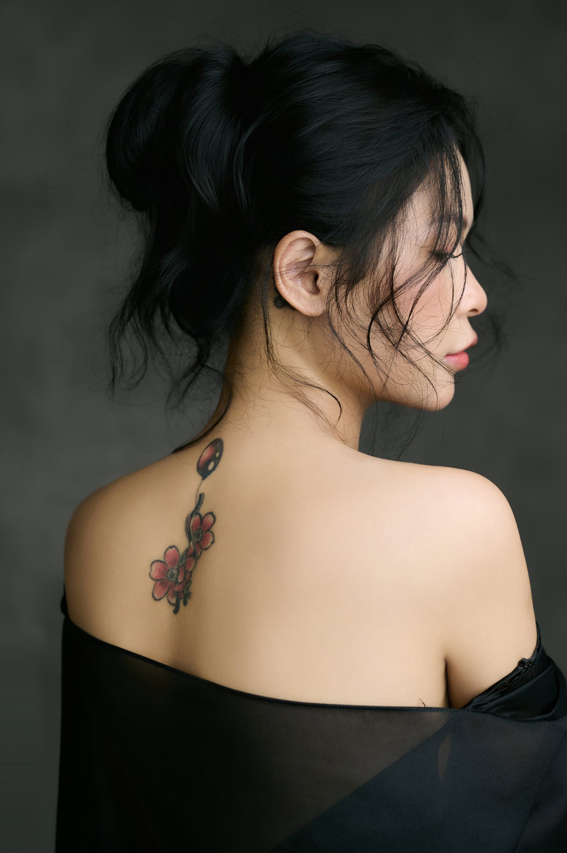 Chiếc ghế nhỏ trong lòng mình — khung hình 8