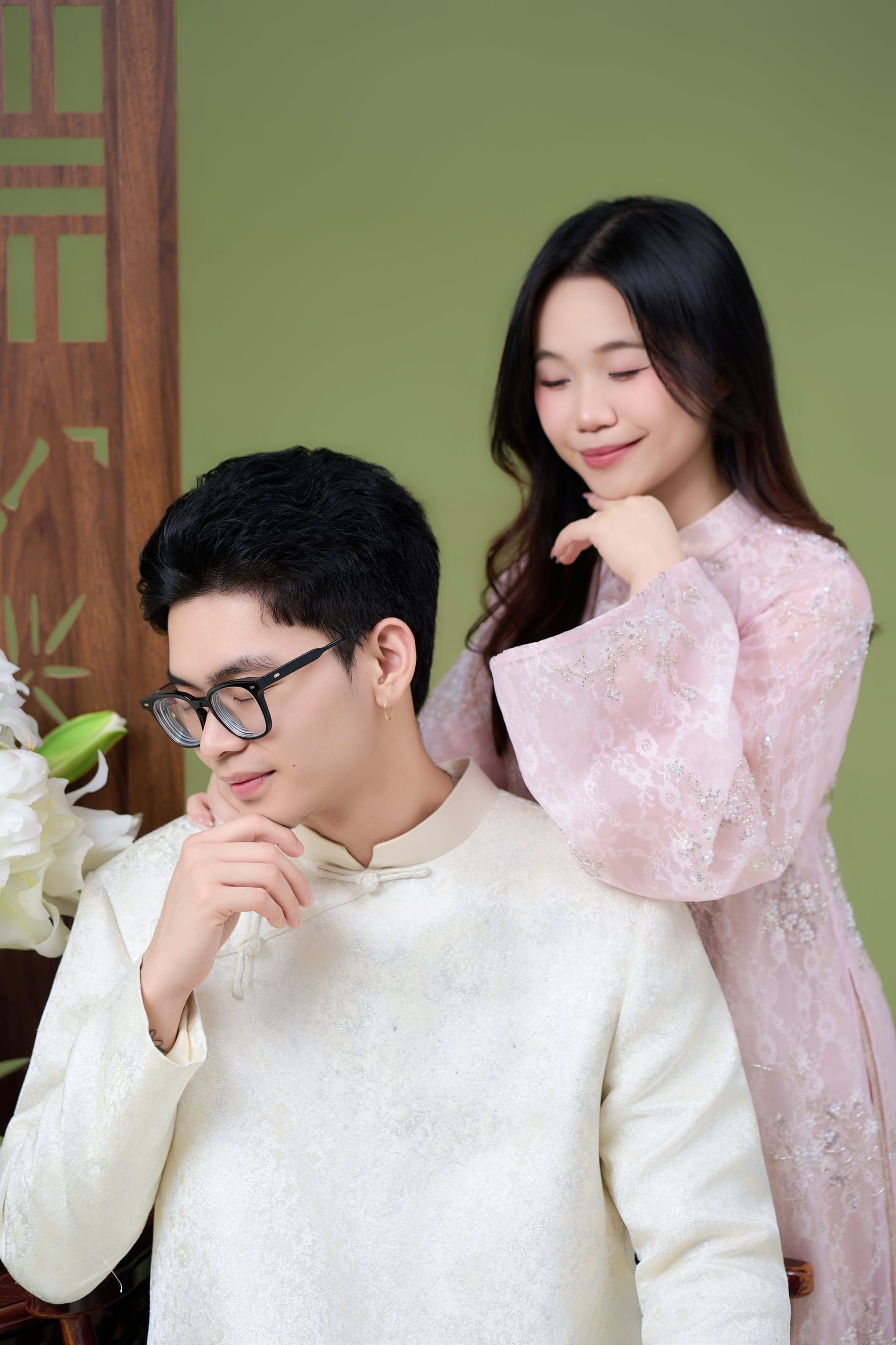 Hai người, một khoảng nhỏ — khung hình 4