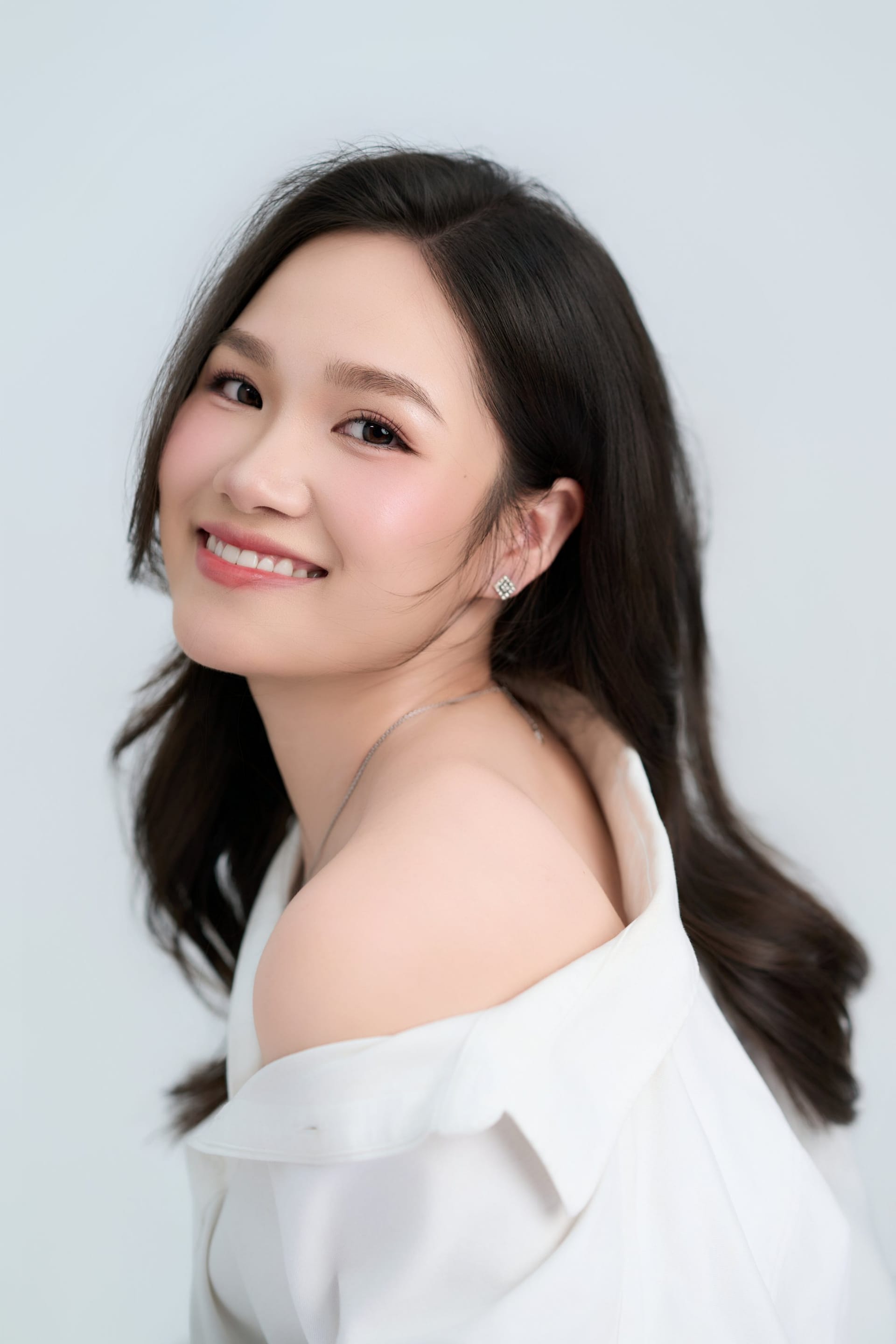 Một màu trắng cho tuổi đôi mươi — khung hình 3