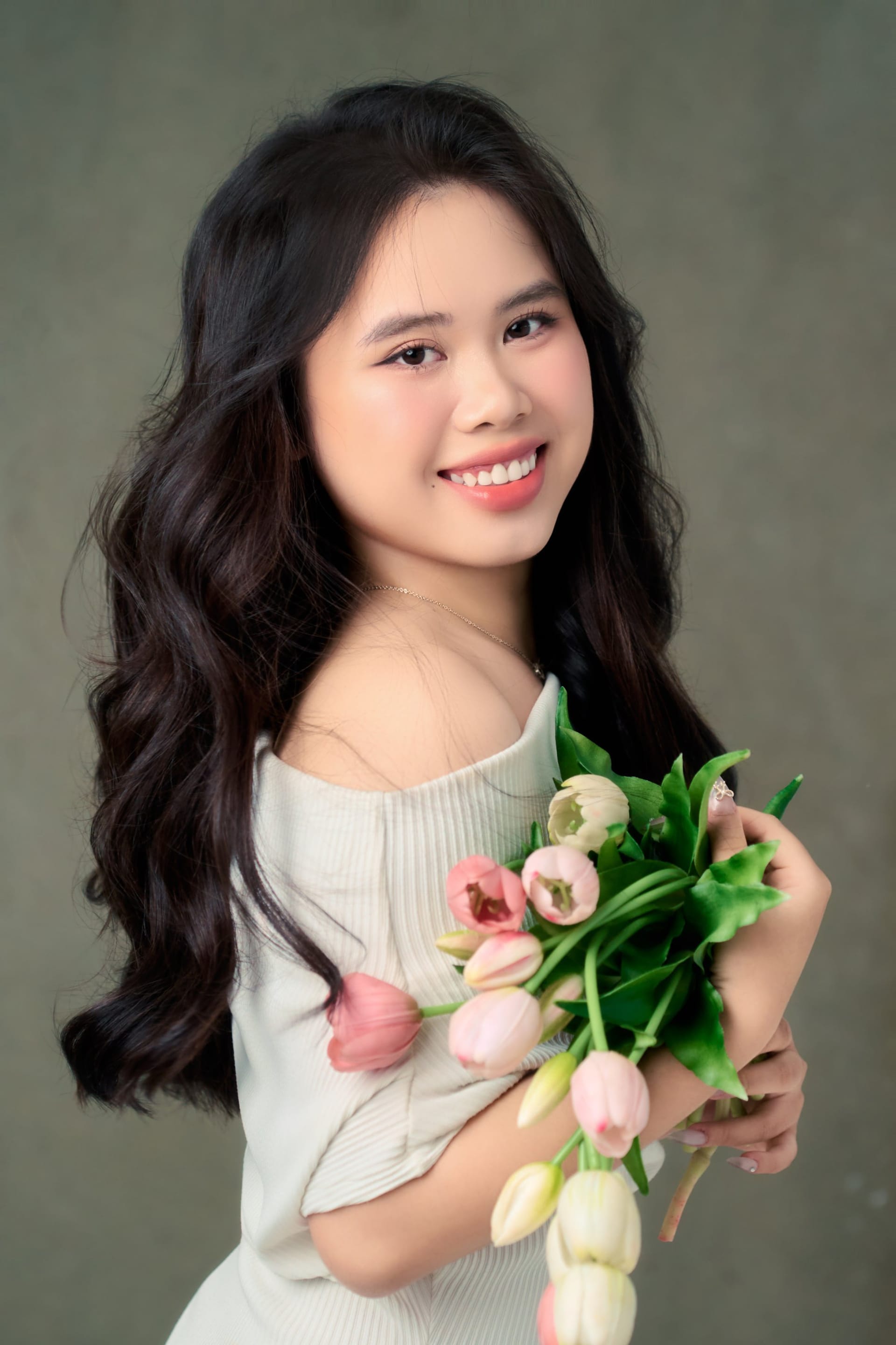 Một nụ cười rất sáng — khung hình 4