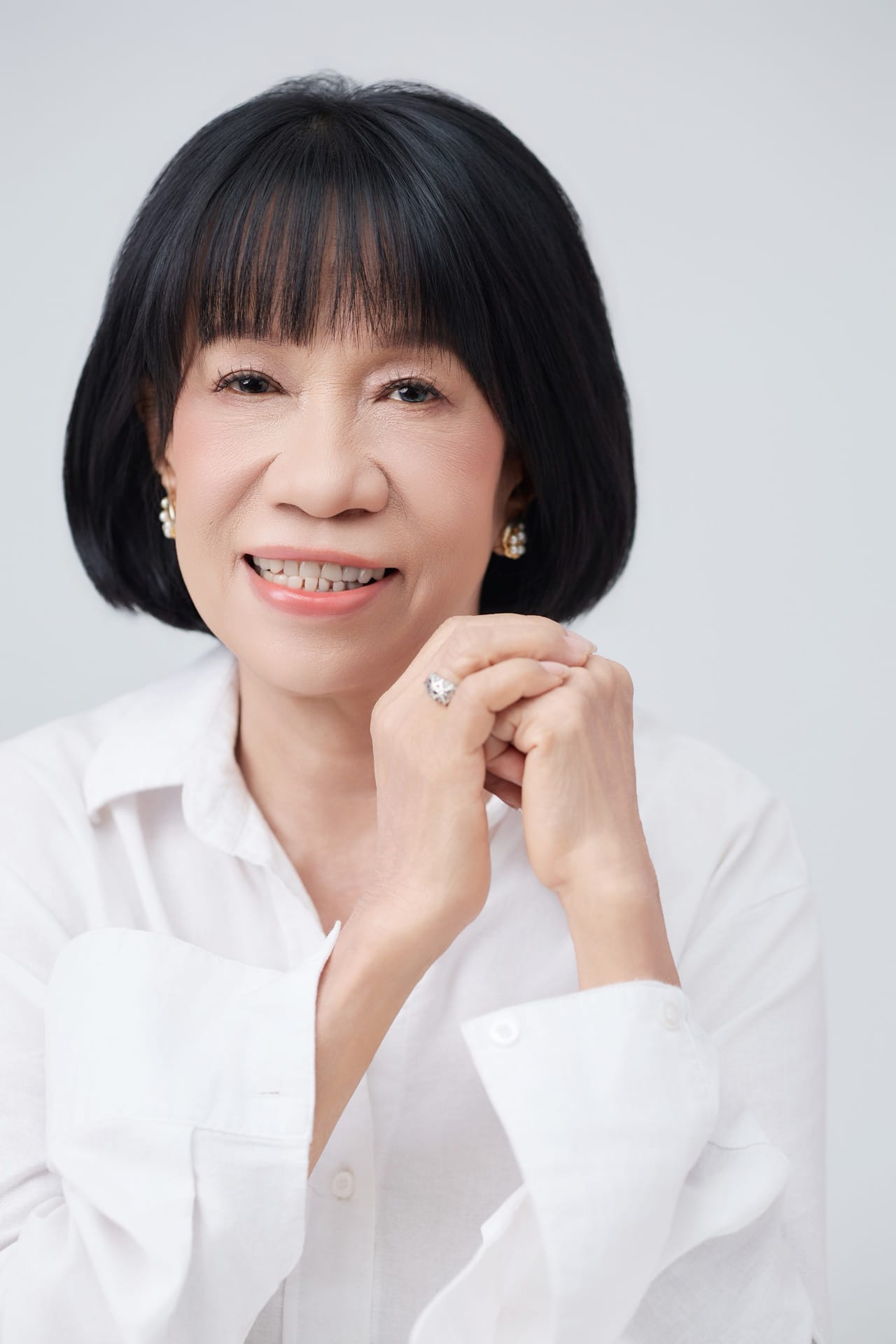 Cô Nguyệt Mai — Vẫn là em tuổi đôi mươi — khung hình 4