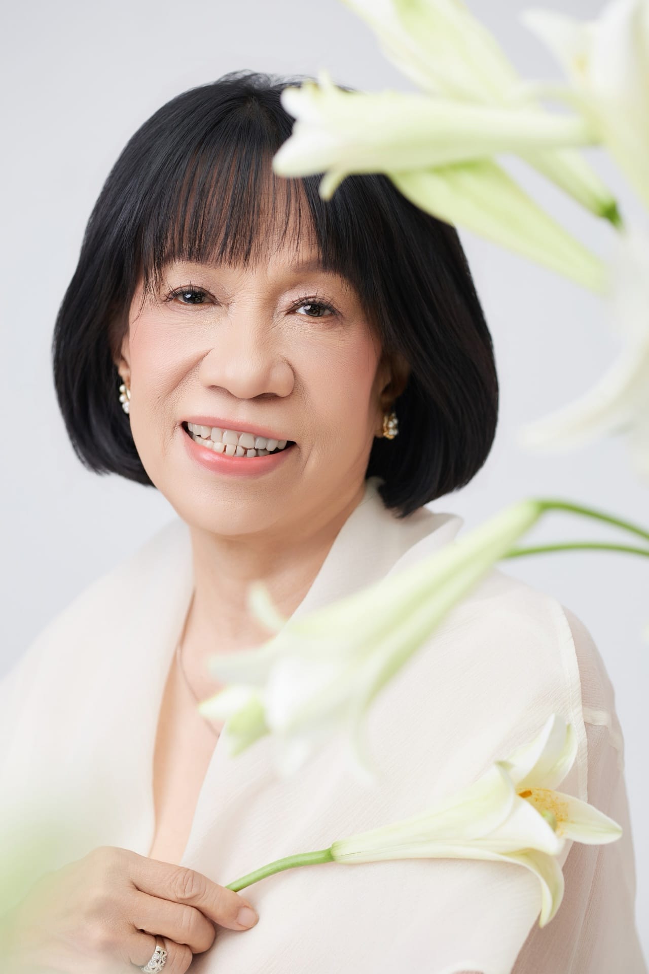 Cô Nguyệt Mai — Vẫn là em tuổi đôi mươi — khung hình 6