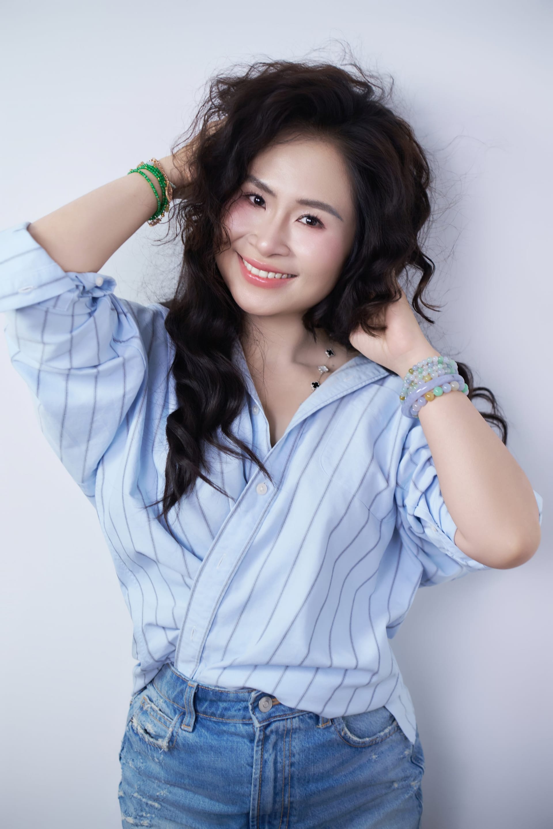 Có những người đàn bà đi qua nhiều mùa mới hiểu — khung hình 7