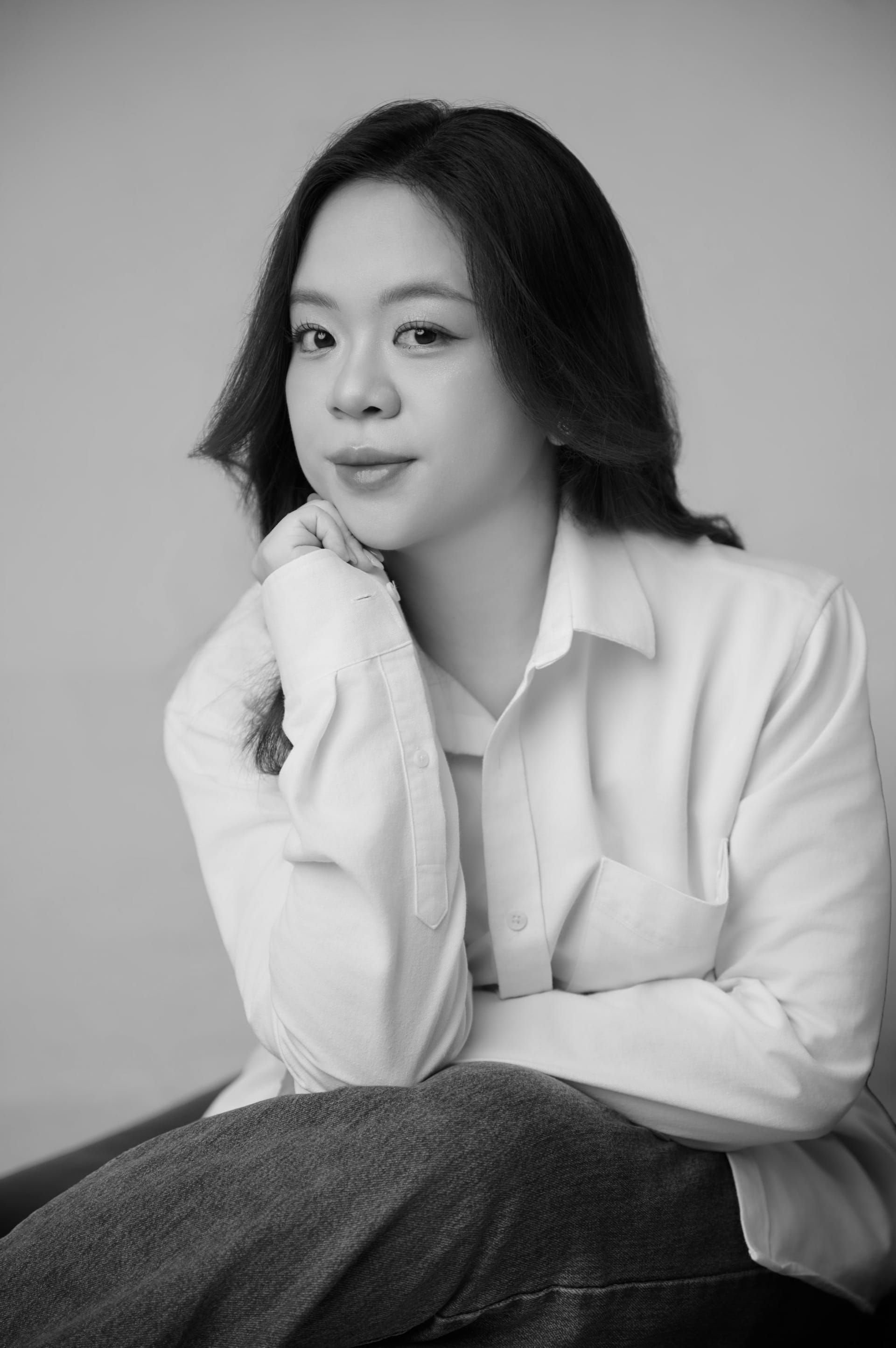 Phần sâu hơn, cô vẫn giữ — khung hình 6