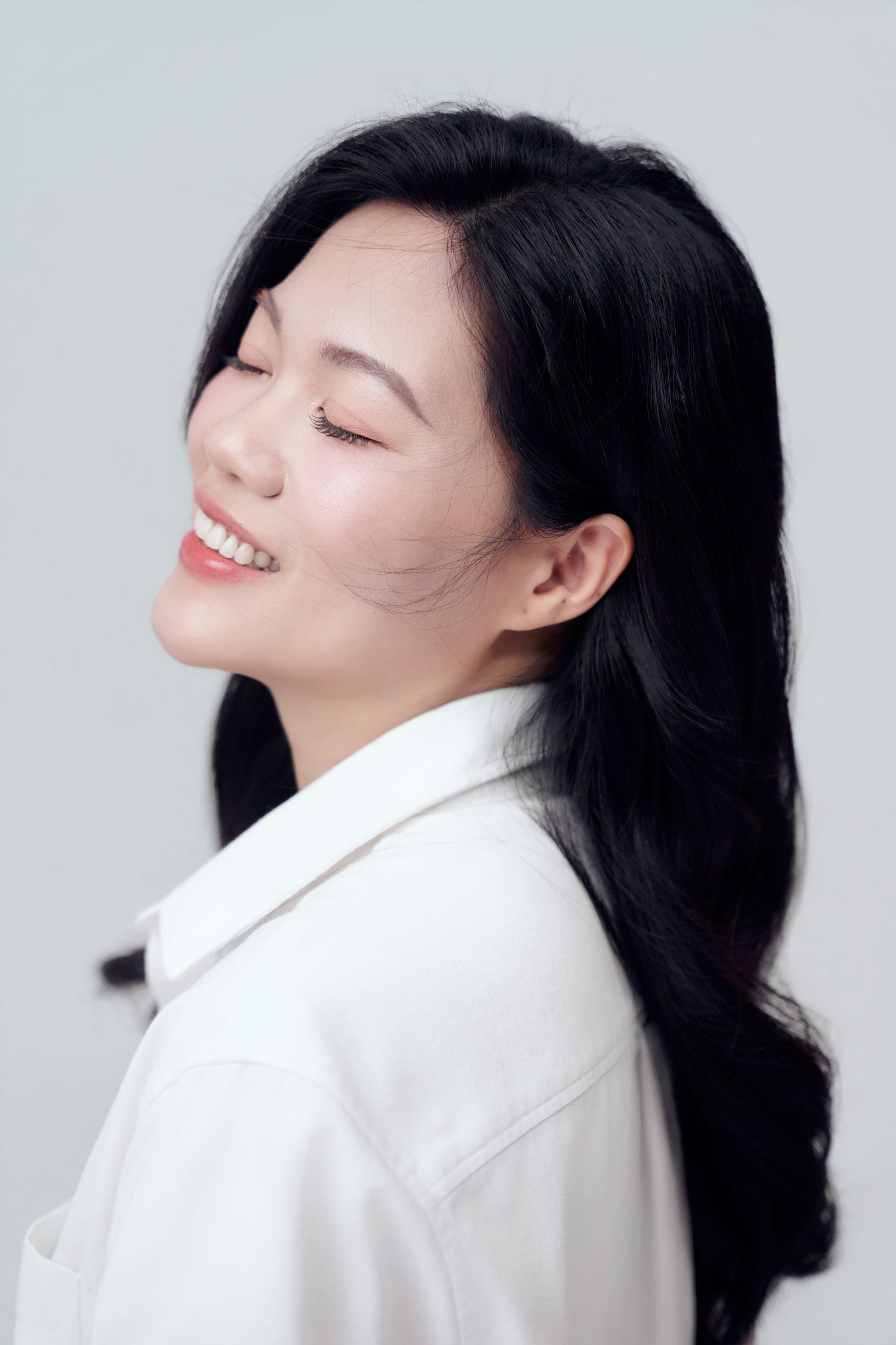 Thân cây qua nhiều ngày gió — khung hình 5