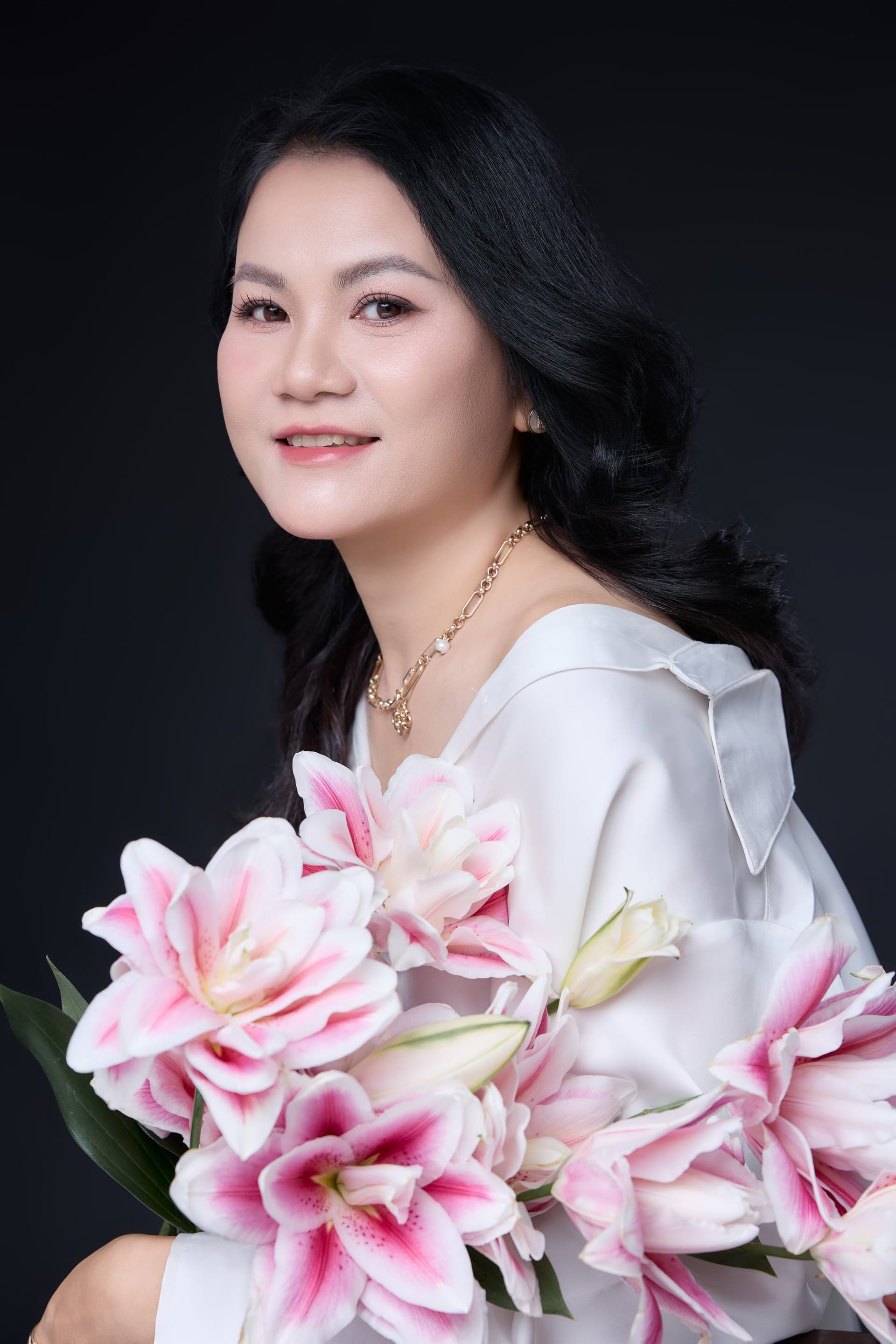 Ngày tuổi mới gõ nhẹ lên vai — khung hình 7
