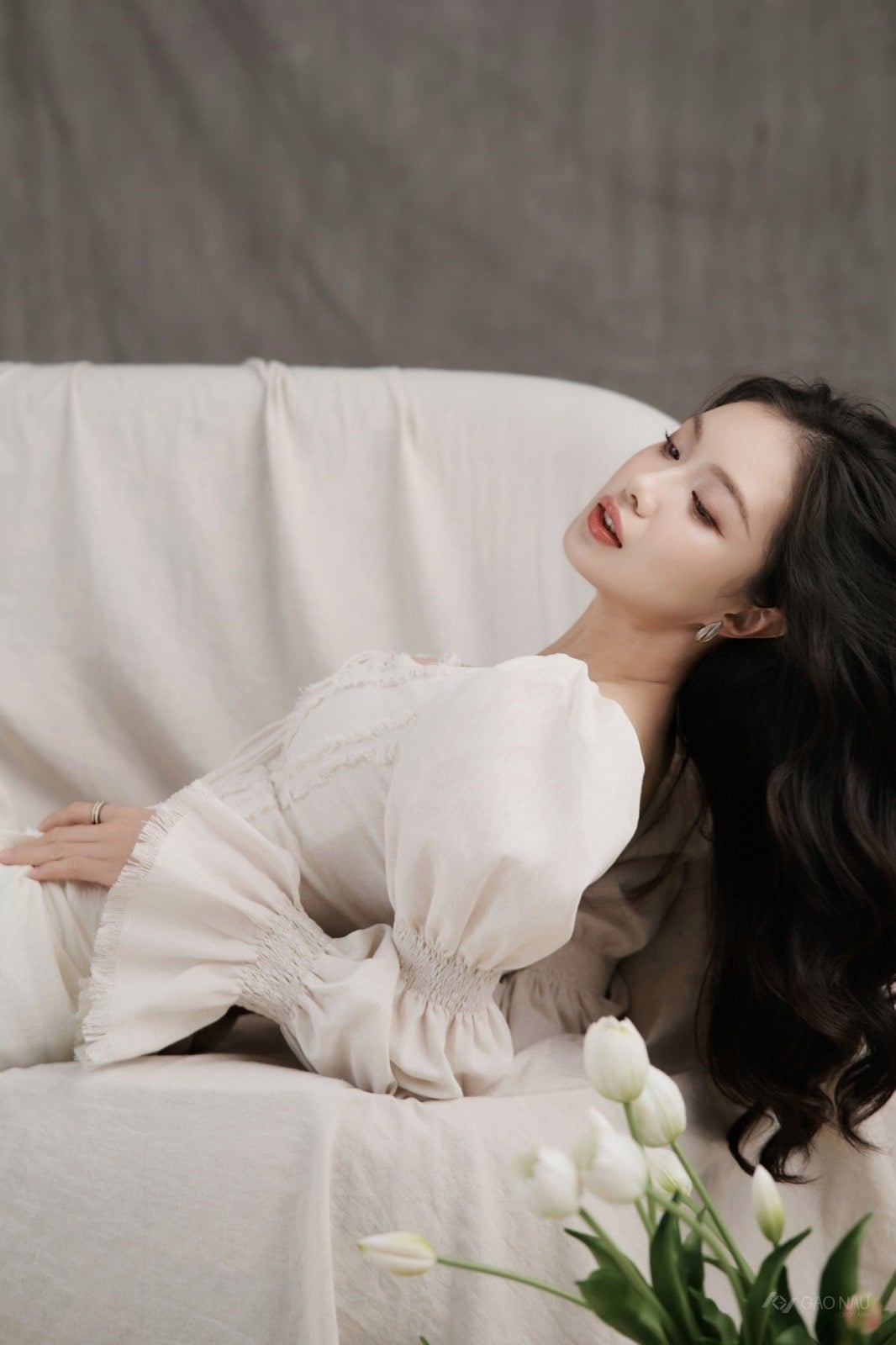 Cá nhân TULIP BLANCHE — 포트레이트 (góc 6)