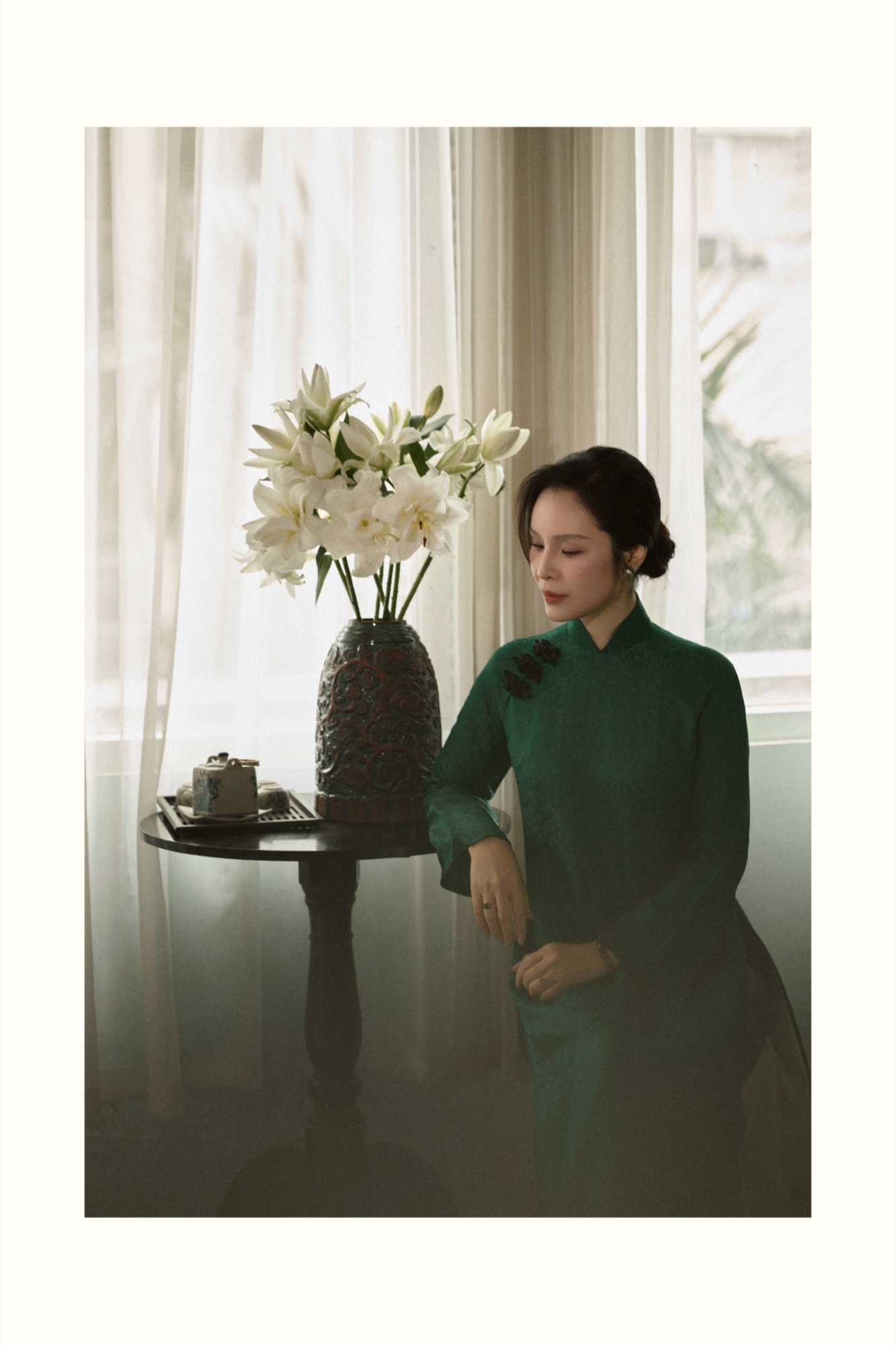 "Áo dài Hà Thành" — Khi tinh thần Bắc Bộ hiện diện trong từng đường chỉ — khung 4