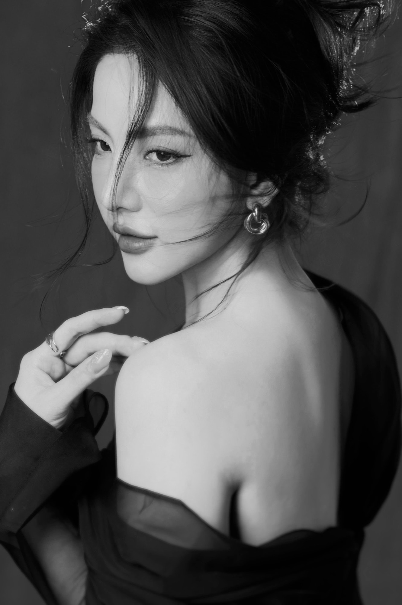 "Rất kiêu, rất sang, rất khó chiều" — Concept chân dung cho phụ nữ có cá tính — ảnh 5