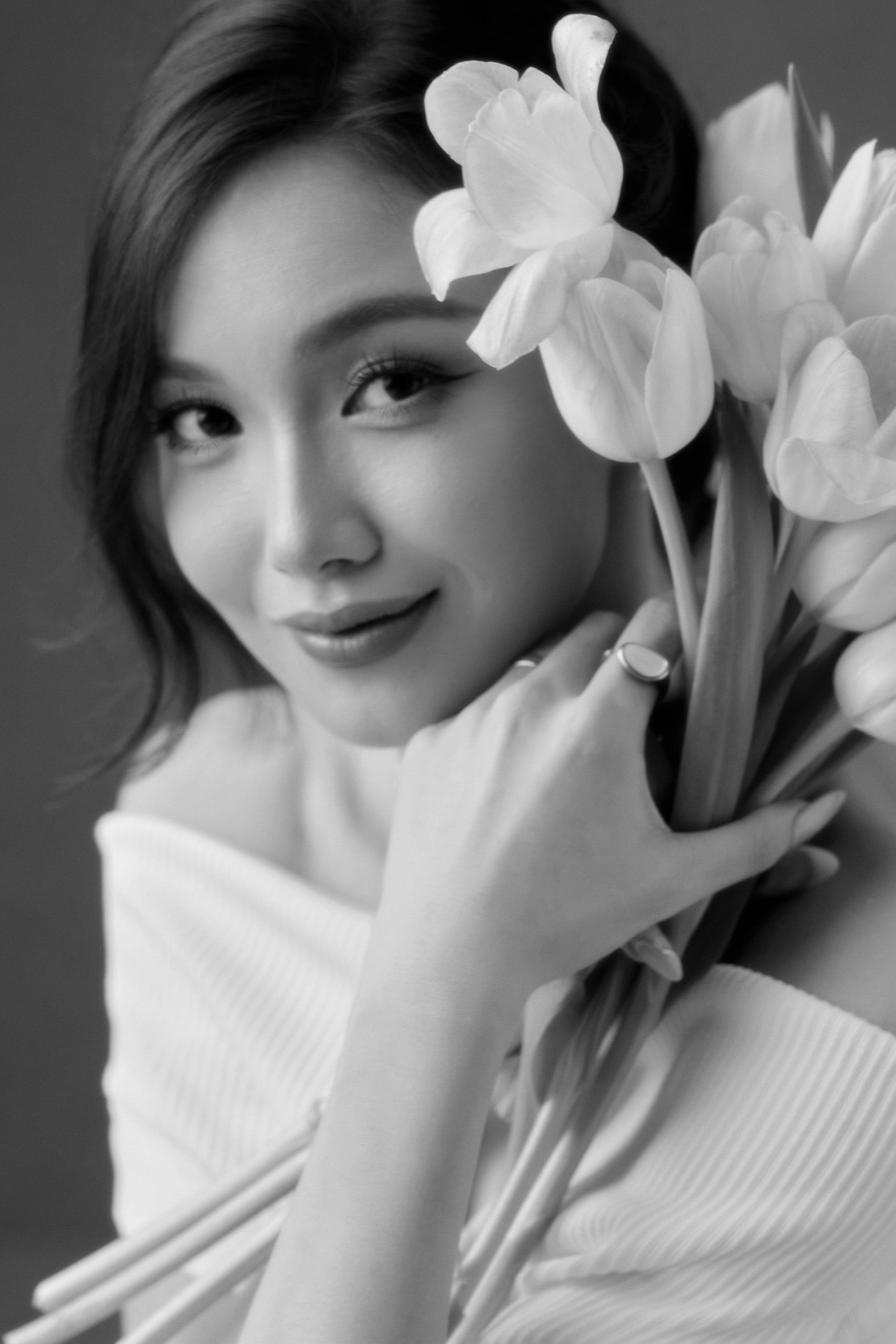 "Trắng công chúa trong tiểu thuyết" — Concept chân dung trắng dành cho người phụ nữ yêu chữ — ảnh 4