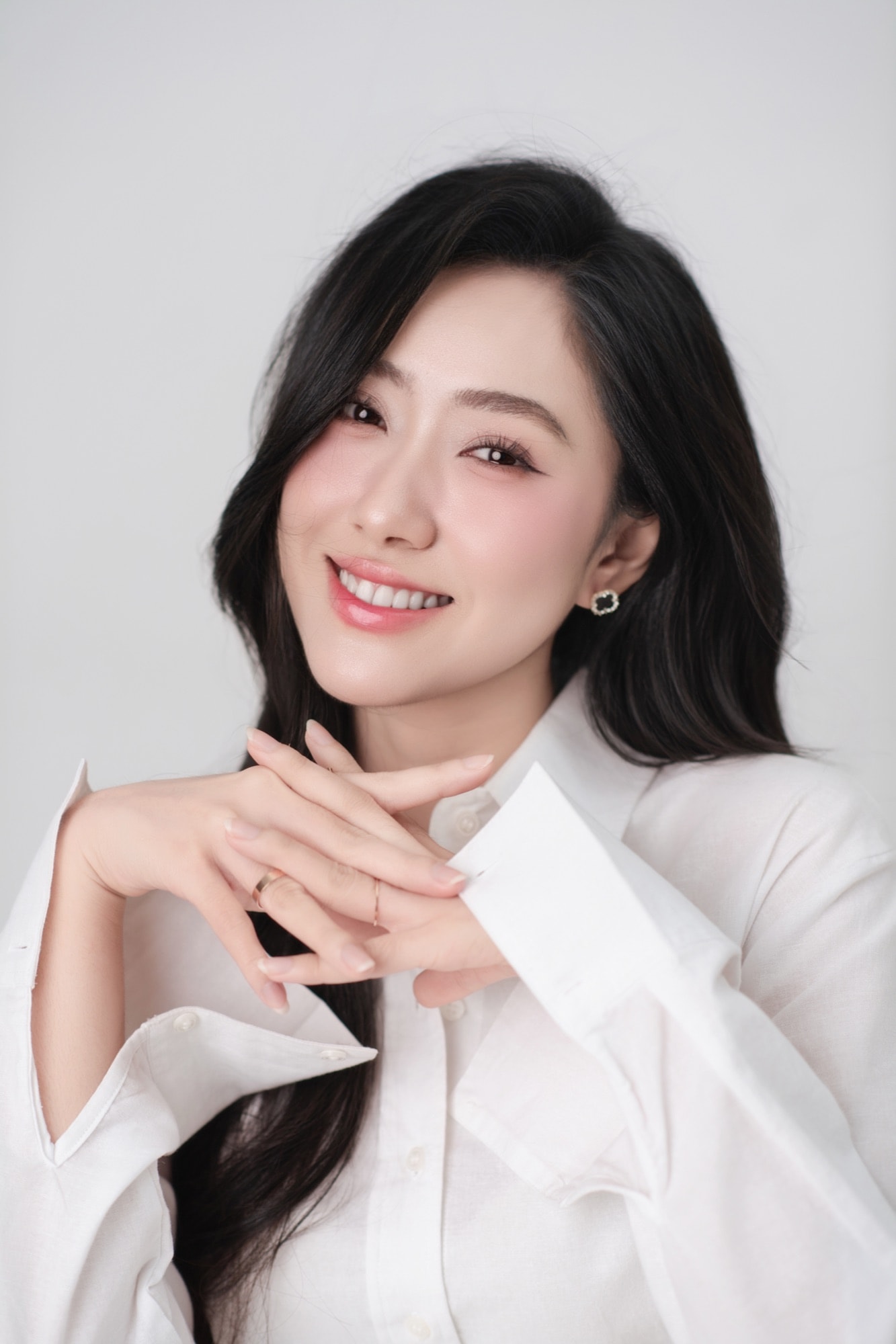 "White Essence" — Chụp chân dung trắng tinh khôi, khi sự đơn giản là điểm mạnh — ảnh 2