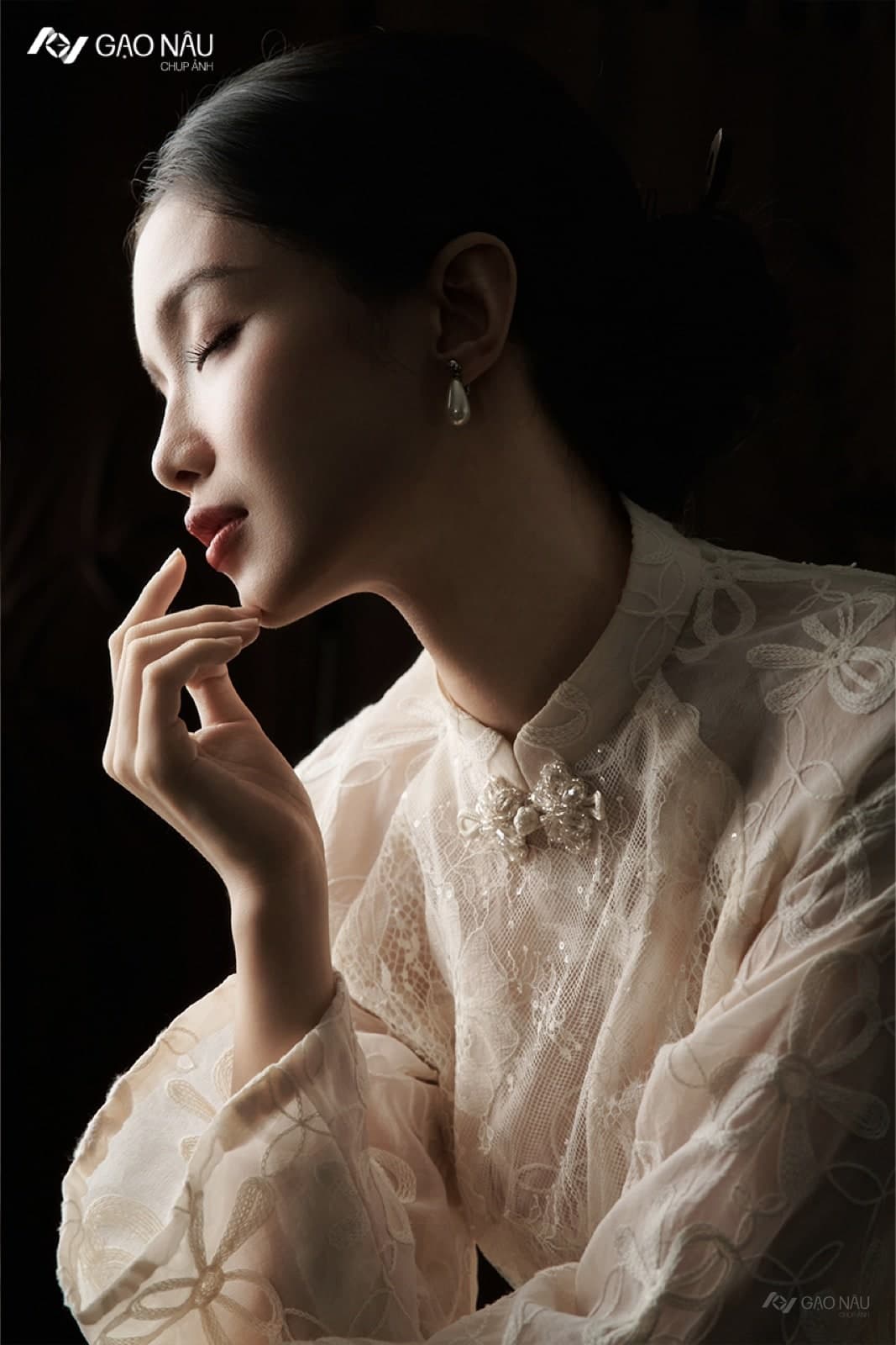 Áo Dài Nguyệt Quang — Áo dài (góc 2)