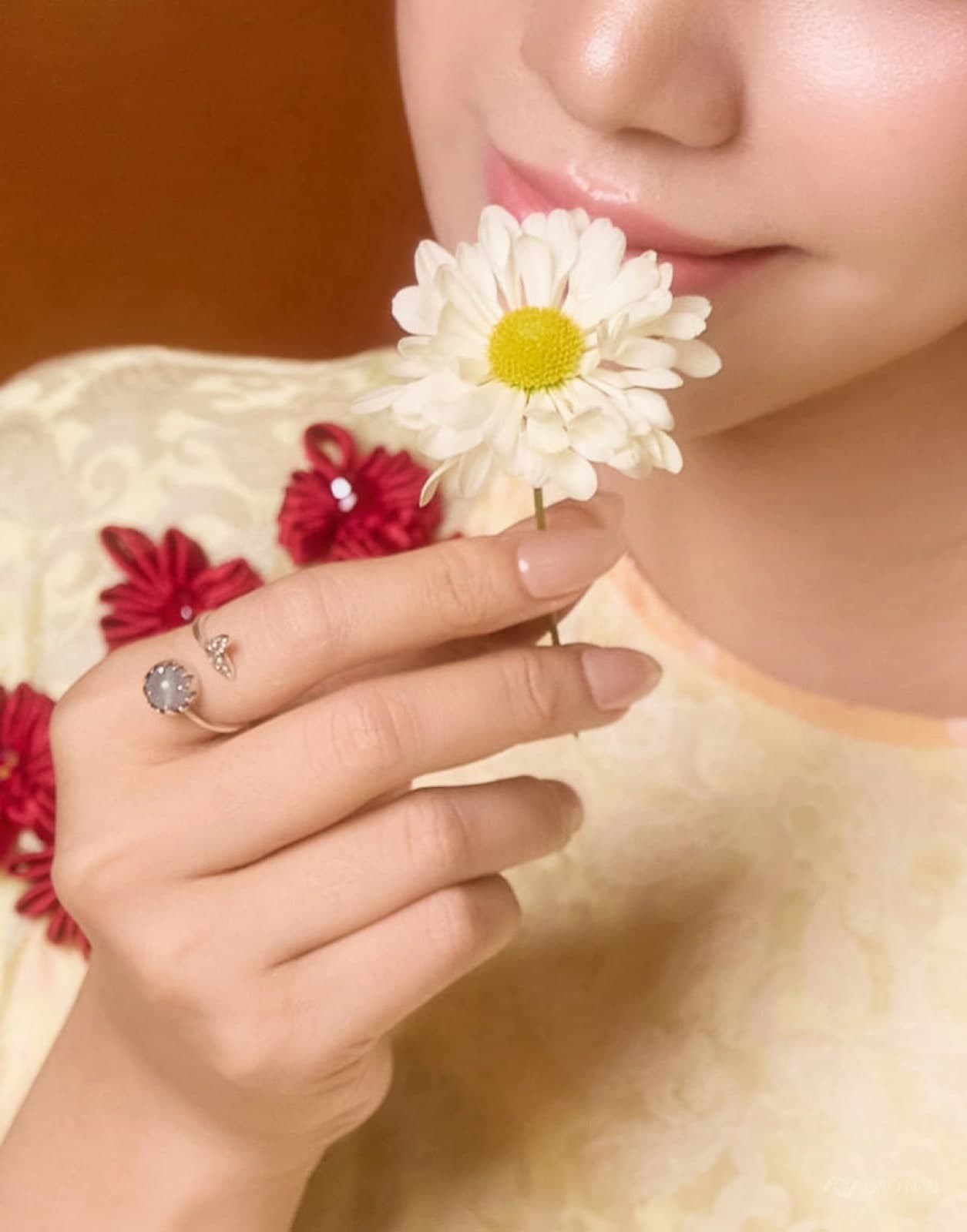 Hoàng Kim Mi — Áo dài (góc 12)