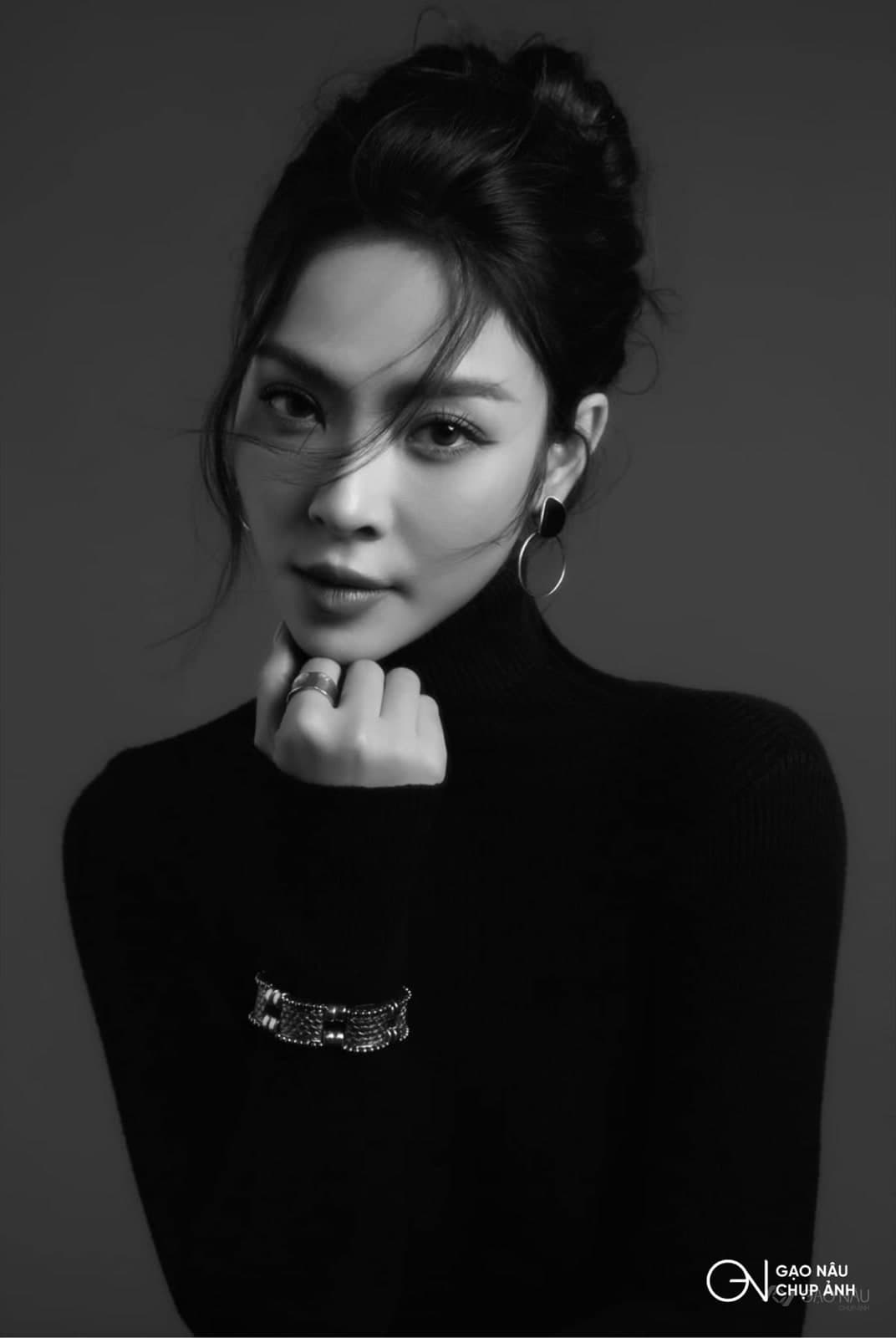 Cá nhân Hắc Ái — Chân dung (góc 9)