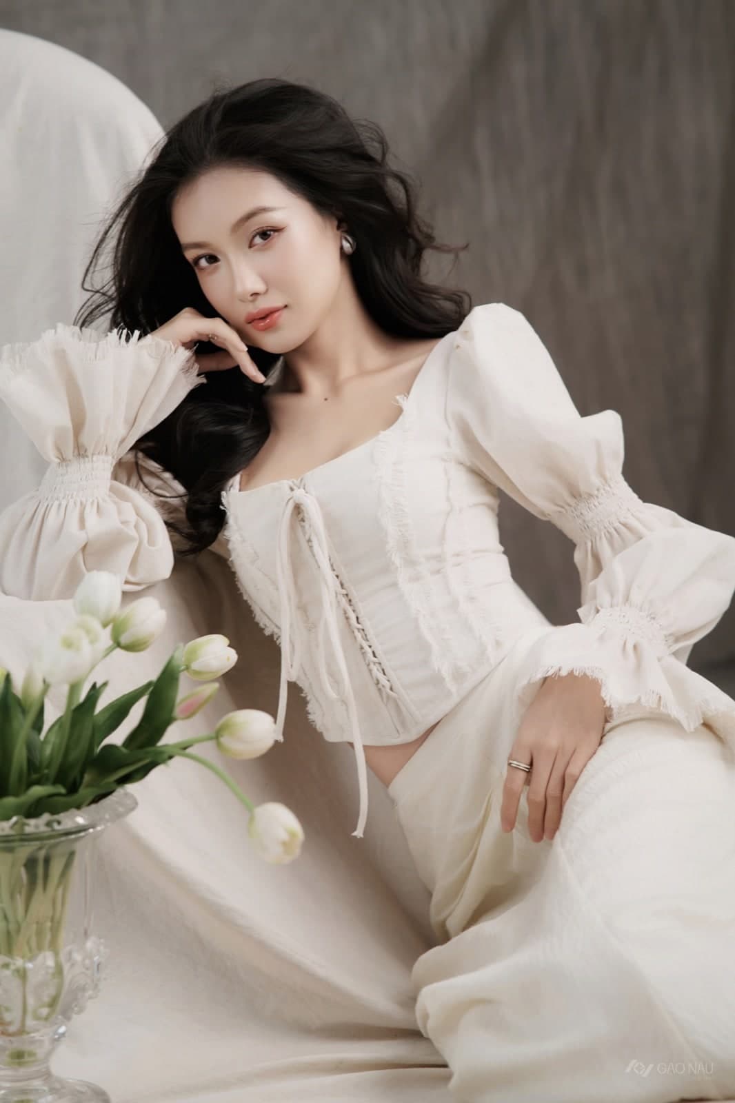 Cá nhân TULIP BLANCHE — Chân dung (góc 9)
