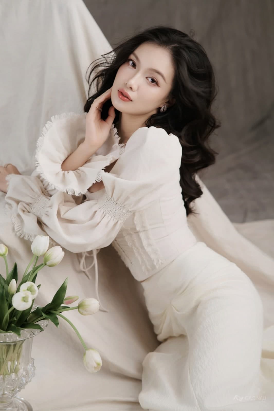 Cá nhân TULIP BLANCHE — Chân dung (góc 10)