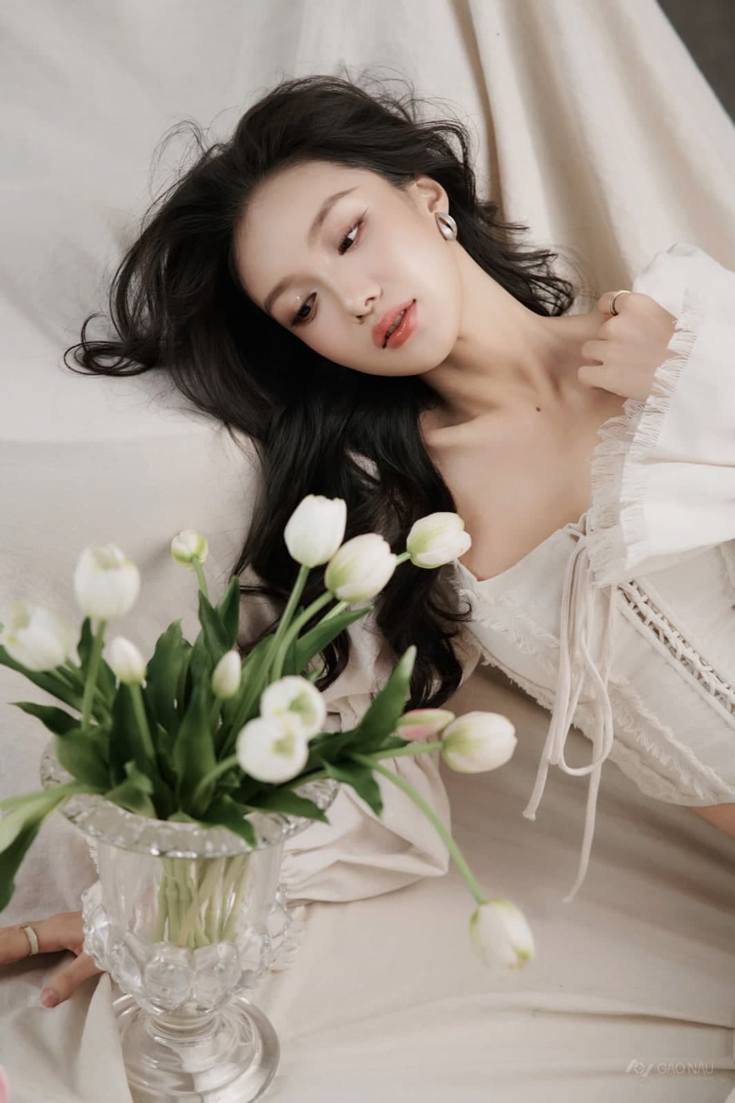 Cá nhân TULIP BLANCHE — Chân dung (góc 11)