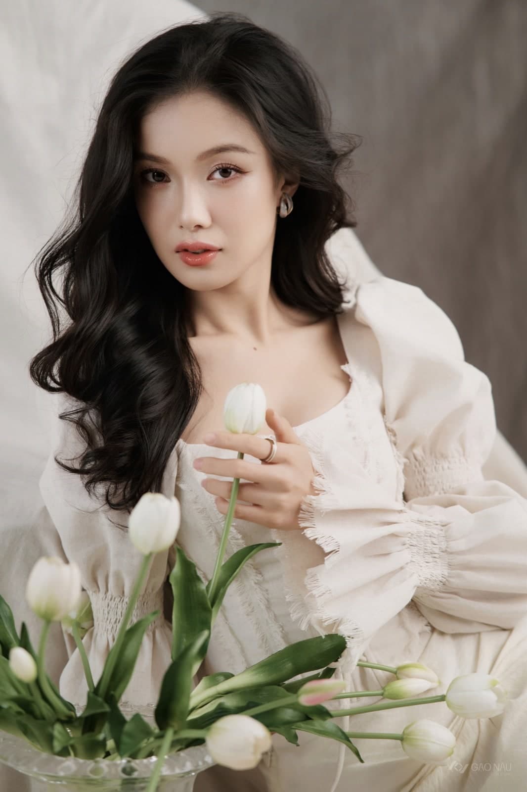Cá nhân TULIP BLANCHE — Chân dung (góc 14)