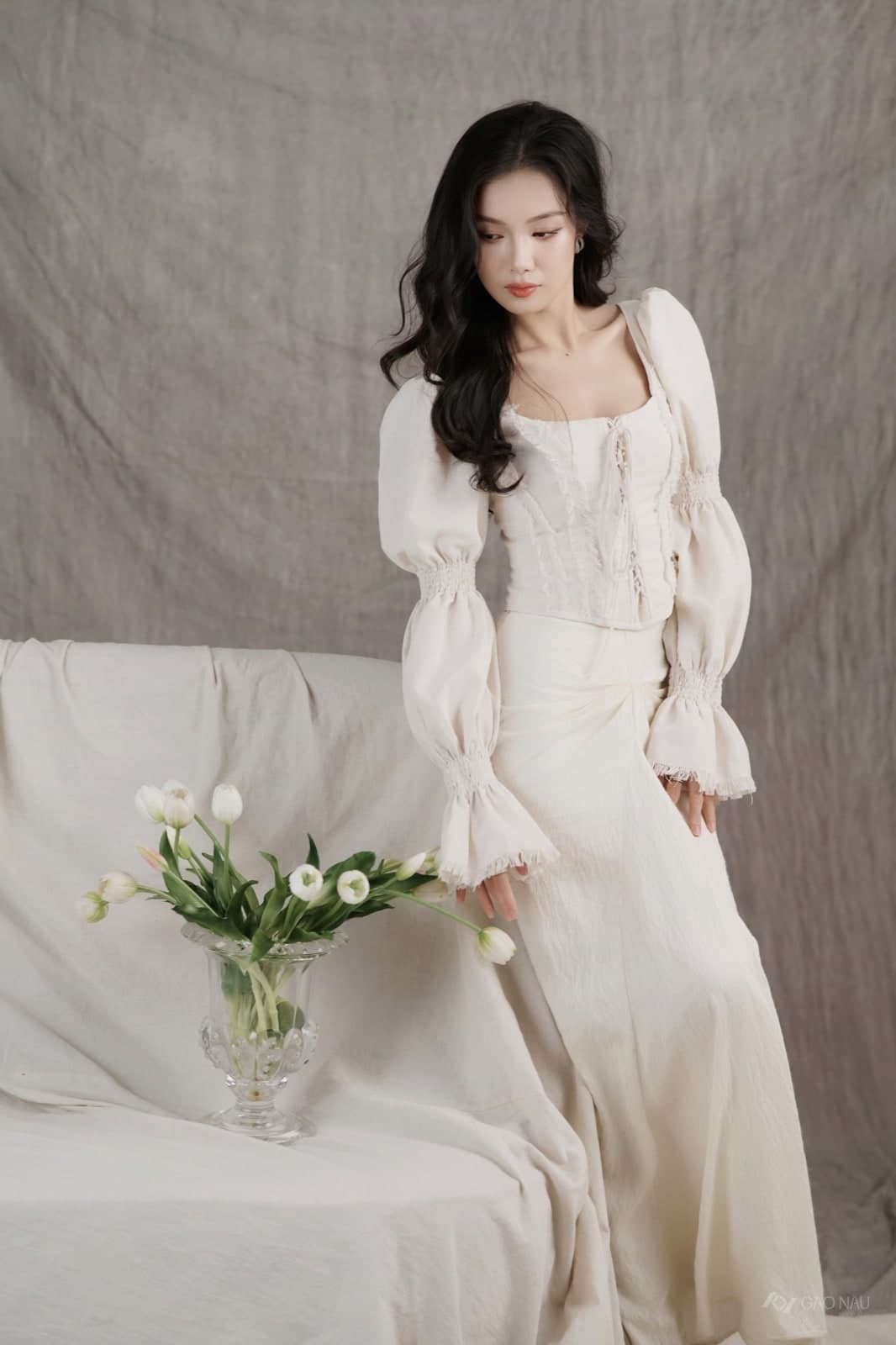 Cá nhân TULIP BLANCHE — Chân dung (góc 18)