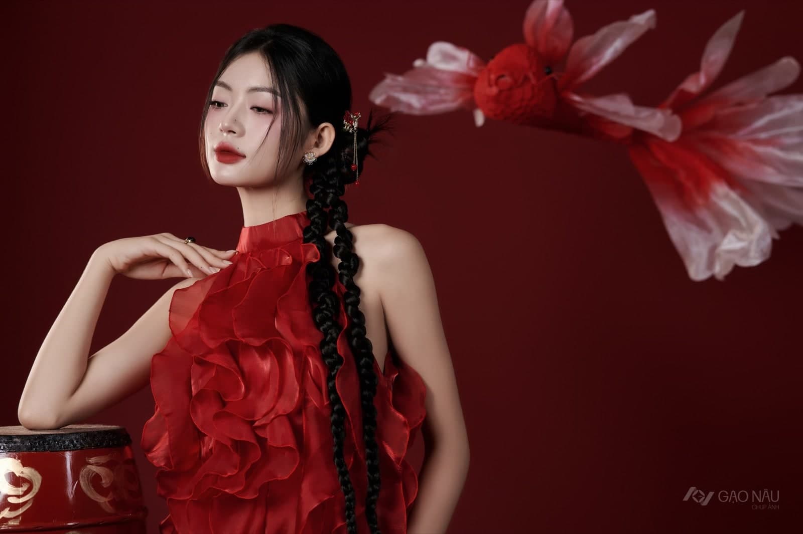 Cá nhân Vọng Nguyệt — Chân dung (góc 4)