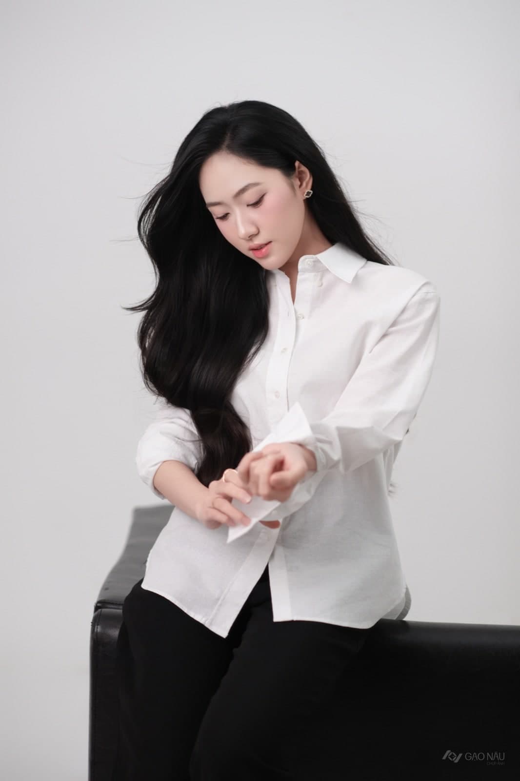 Cá nhân White Essence — Chân dung (góc 26)