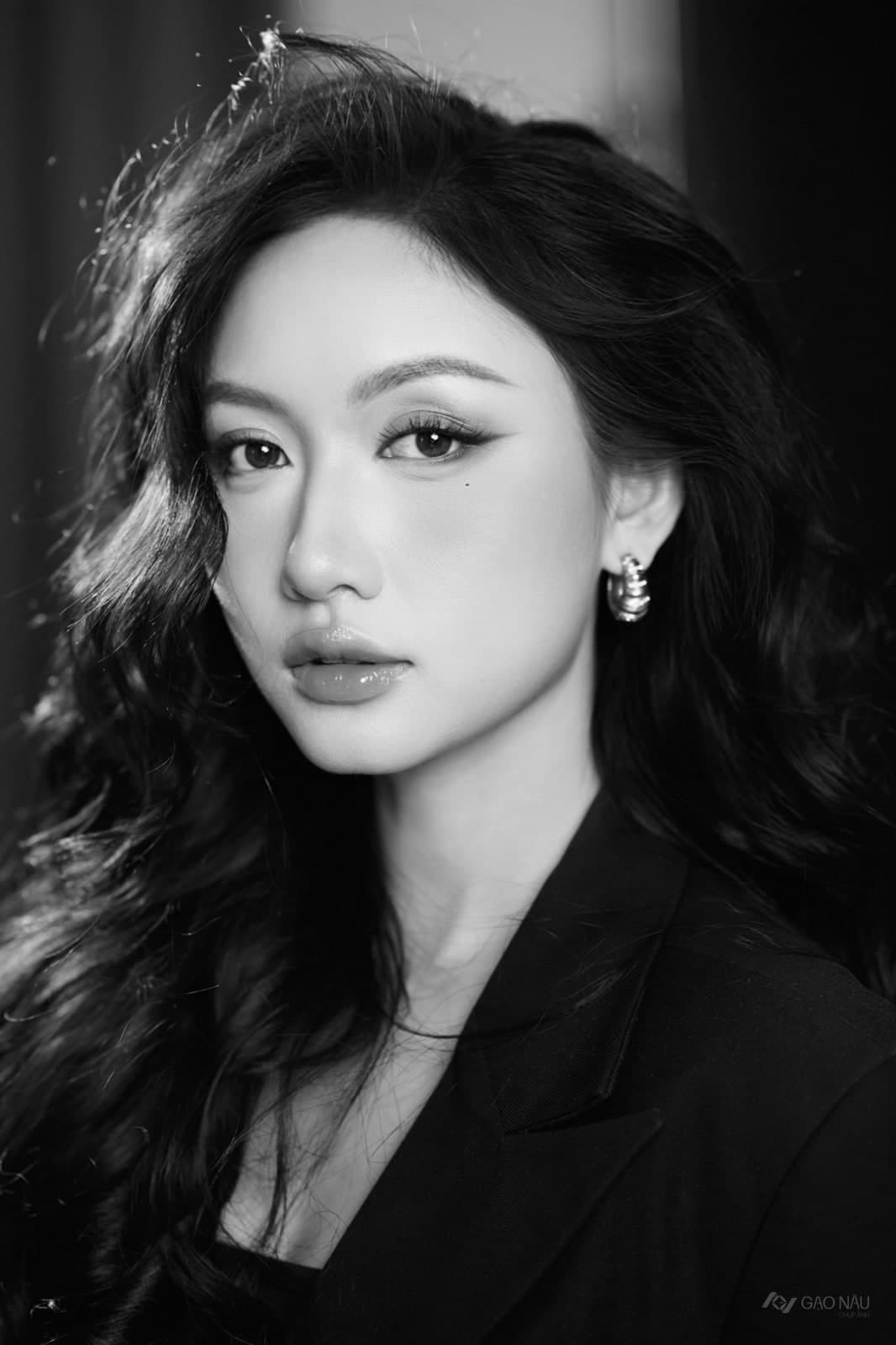 Concept mới 26 Huyền Kim — Chân dung (góc 23)