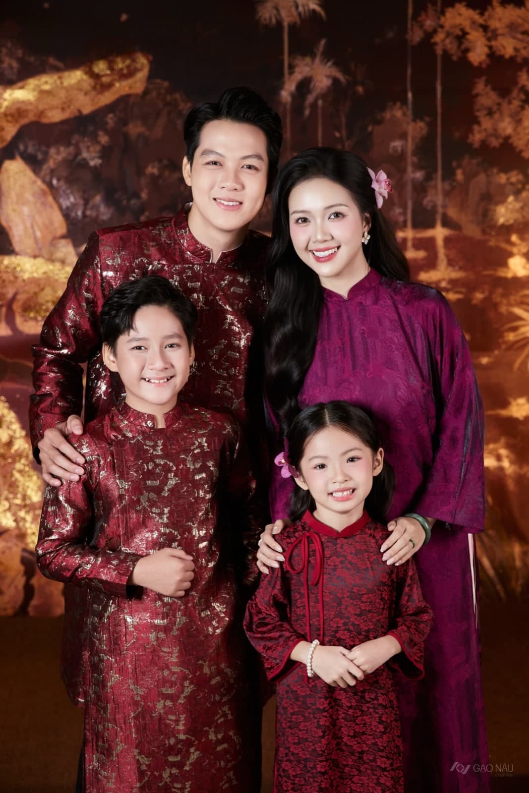 Gia Đình Tết Sơn Mài — Gia đình (góc 13)