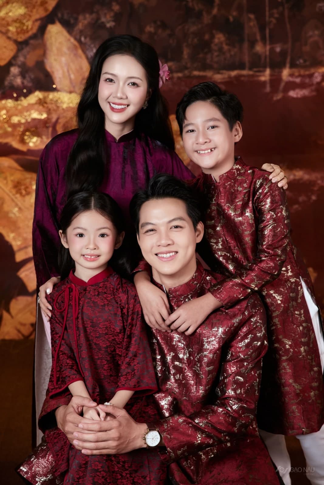 Gia Đình Tết Sơn Mài — Gia đình (góc 16)