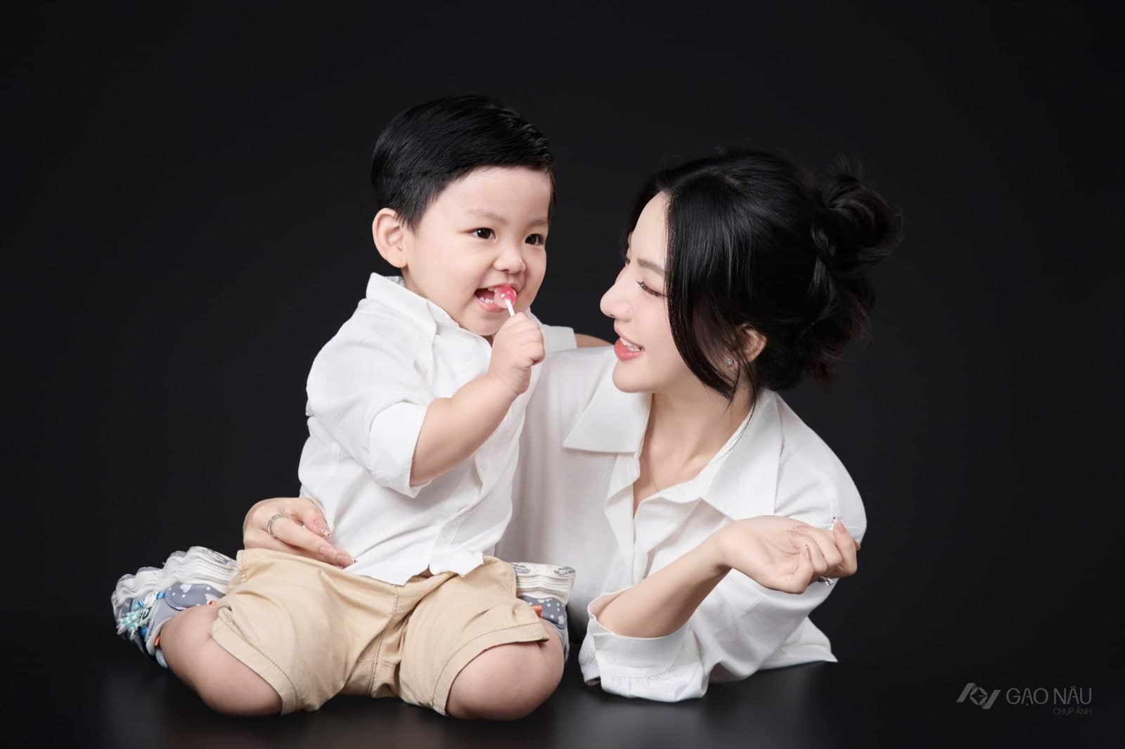 Couple Mẹ và Bé — Mẹ và con (góc 6)
